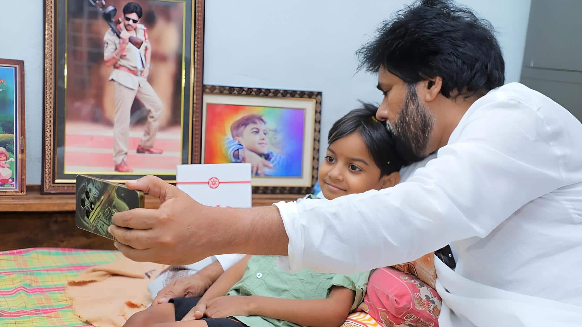 Pawan Kalyan: నిరంజన్ కోరిక తీర్చిన పవన్ కళ్యాణ్.. ఎమోషనల్ క్షణాలు వైరల్