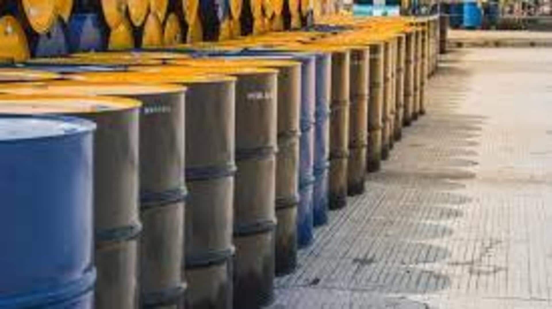 Russian Oil: రష్యా చమురు కొనుగోళ్లను దేశీయ సంస్థ నిలిపివేసిందా..? అందులో నిజమెంత..! Russian Oil: రష్యా చమురు కొనుగోళ్లను దేశీయ సంస్థ నిలిపివేసిందా..? అందులో నిజమెంత..!