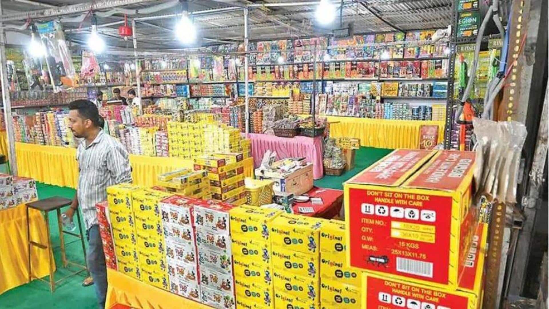 Firecrackers: దీపావళికి ముందే.. బాణసంచా దుకాణాలకు లైసెన్స్ తప్పనిసరి: పోలీసుల హెచ్చరిక!