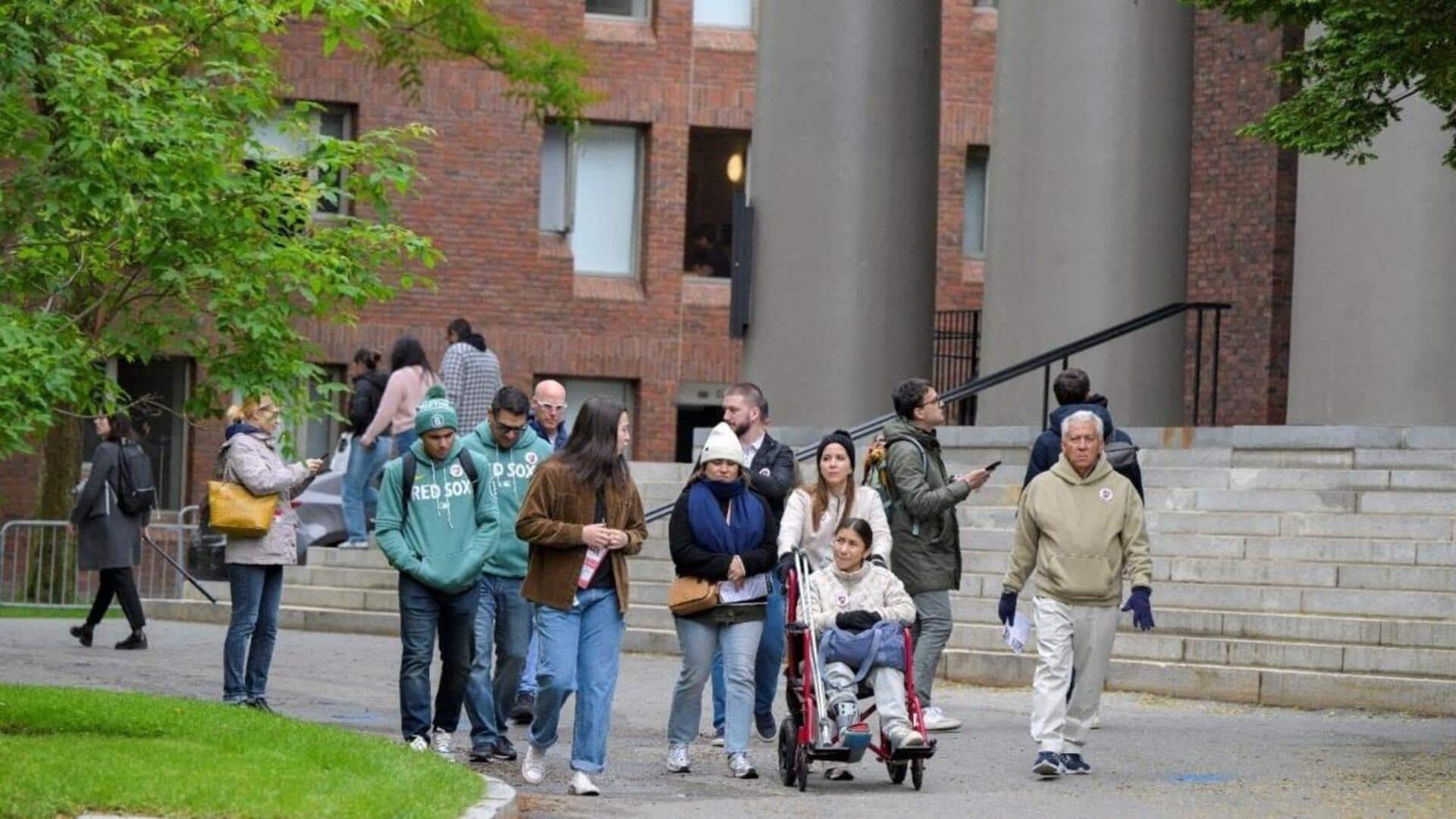 US Student Visas: మళ్ళీ ప్రారంభమైన అమెరికా విద్యార్థి వీసాలు..'సోషల్' వెట్టింగ్ తప్పనిసరి..! US Student Visas: మళ్ళీ ప్రారంభమైన అమెరికా విద్యార్థి వీసాలు..'సోషల్' వెట్టింగ్ తప్పనిసరి..!