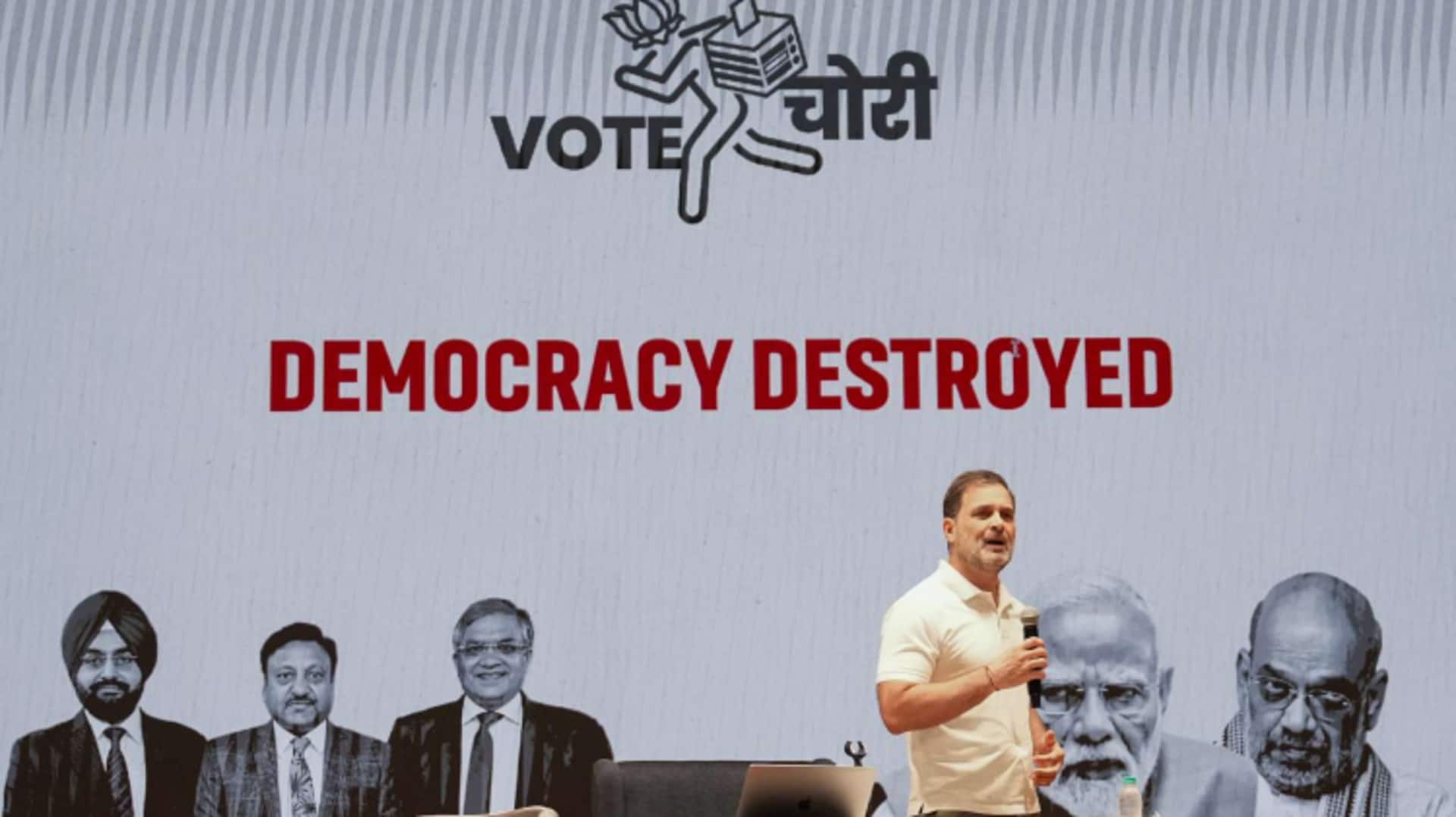 Rahul Gandhi: రాహుల్ గాంధీకి కర్ణాటక చీఫ్ ఎలక్టోరల్ ఆఫీసర్ నోటీసులు