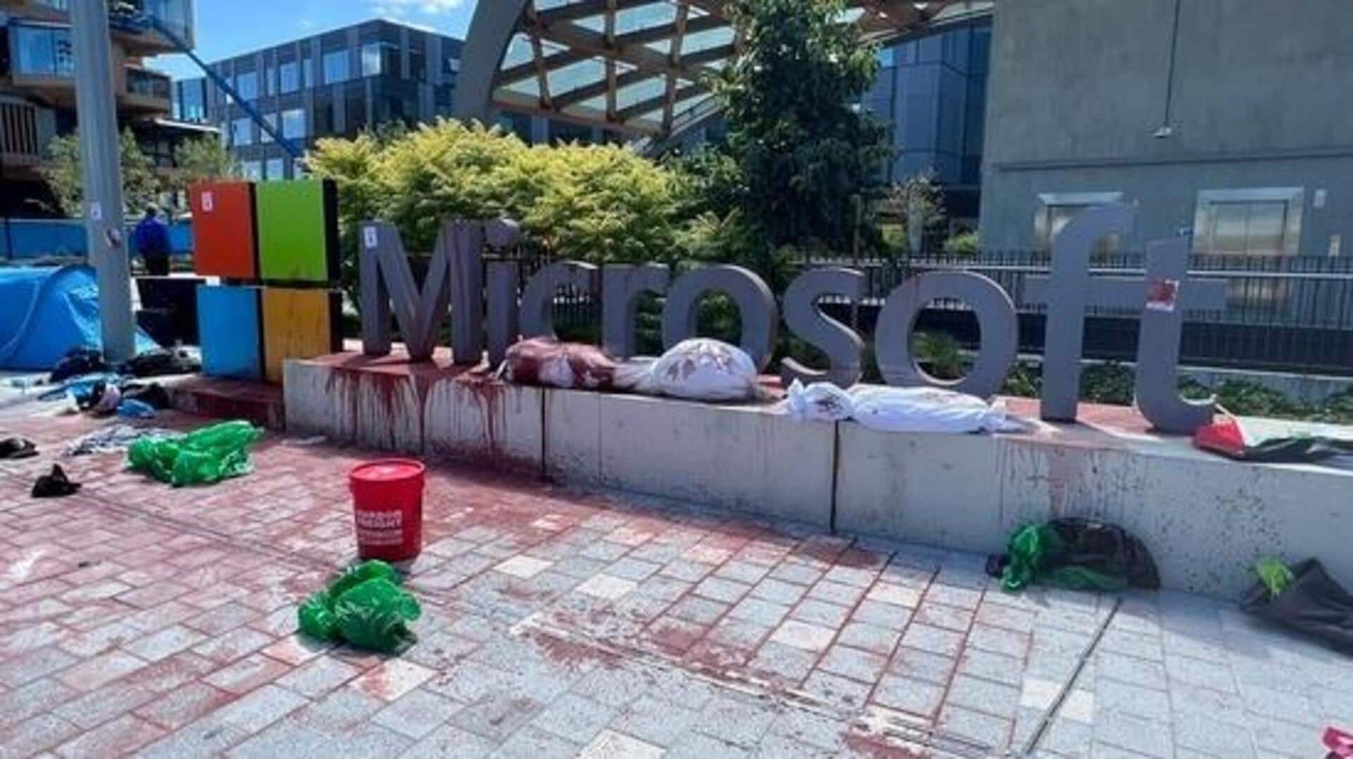 Microsoft : రెడ్ పెయింట్,విధ్వంసం.. మైక్రోసాఫ్ట్ క్యాంపస్లో 18 మంది ఉద్యోగుల అరెస్టు Microsoft : రెడ్ పెయింట్,విధ్వంసం.. మైక్రోసాఫ్ట్ క్యాంపస్లో 18 మంది ఉద్యోగుల అరెస్టు