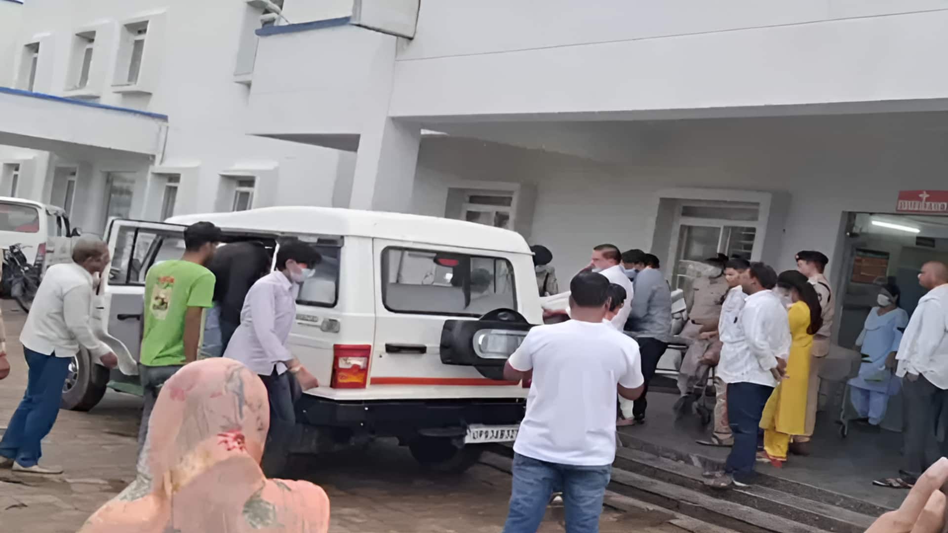 Madhya Pradesh: మధ్యప్రదేశ్‌లో తీవ్ర విషాదం.. కల్తీ మద్యం తాగి 12 మంది మృతి
