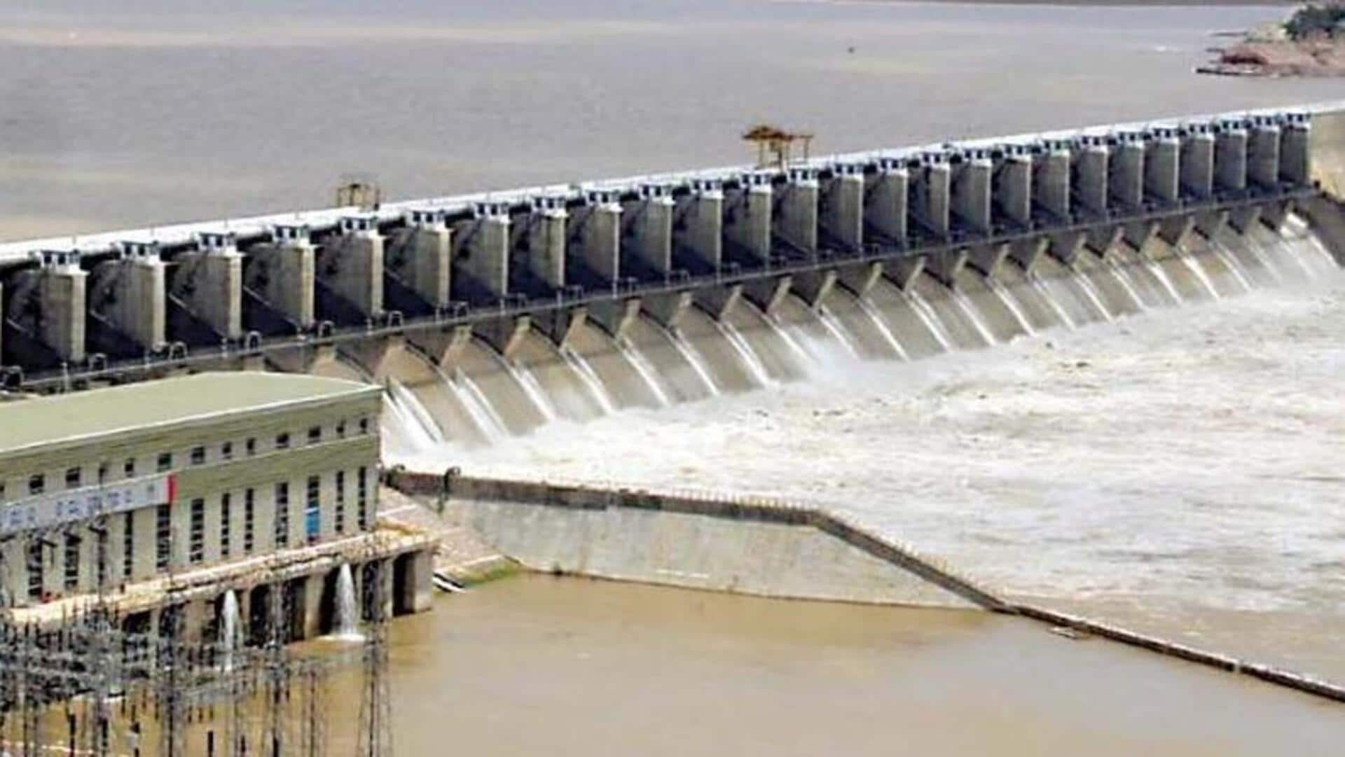 Krishna-Godavari Rivers: ఆలమట్టి నుంచి సాగర్‌ వరకూ జలాశయాల్లోకి కొనసాగుతున్న వరద.. గోదావరి బేసిన్‌లో అంతంత మాత్రమే..
