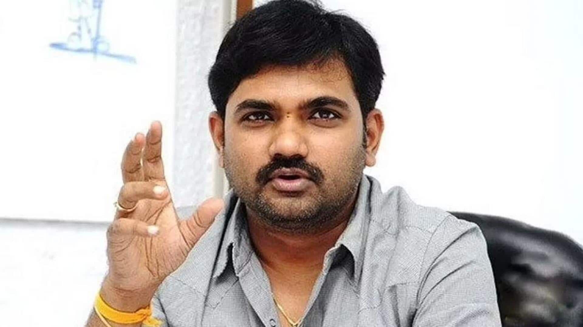 Maruthi: నాన్న అరటిపళ్లు అమ్మిన థియేటర్ వద్దే నా కటౌట్ : మారుతి ఎమోషనల్ పోస్ట్ Maruthi: నాన్న అరటిపళ్లు అమ్మిన థియేటర్ వద్దే నా కటౌట్ : మారుతి ఎమోషనల్ పోస్ట్