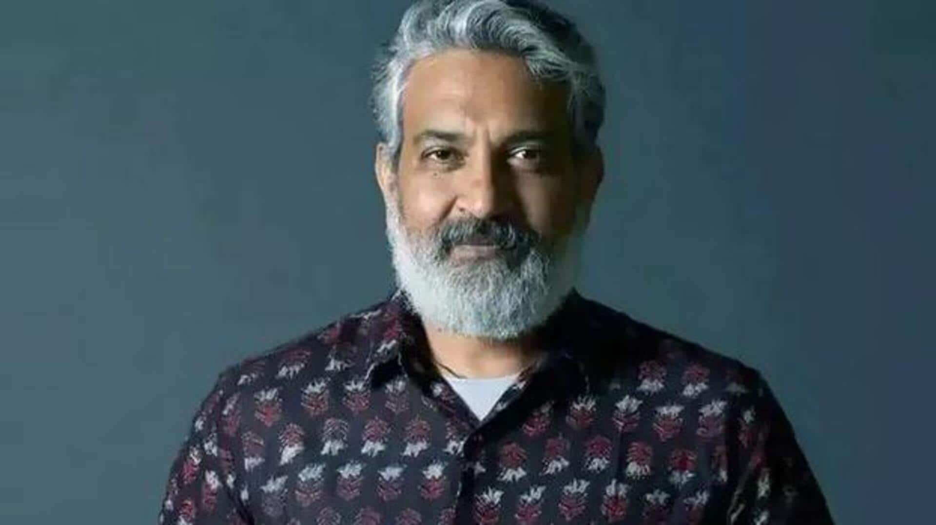 Rajamouli: రాజమౌళి మాస్టర్.. మేమంతా శిష్యులం: కరణ్ జోహార్ ప్రశంసలు Rajamouli: రాజమౌళి మాస్టర్.. మేమంతా శిష్యులం: కరణ్ జోహార్ ప్రశంసలు