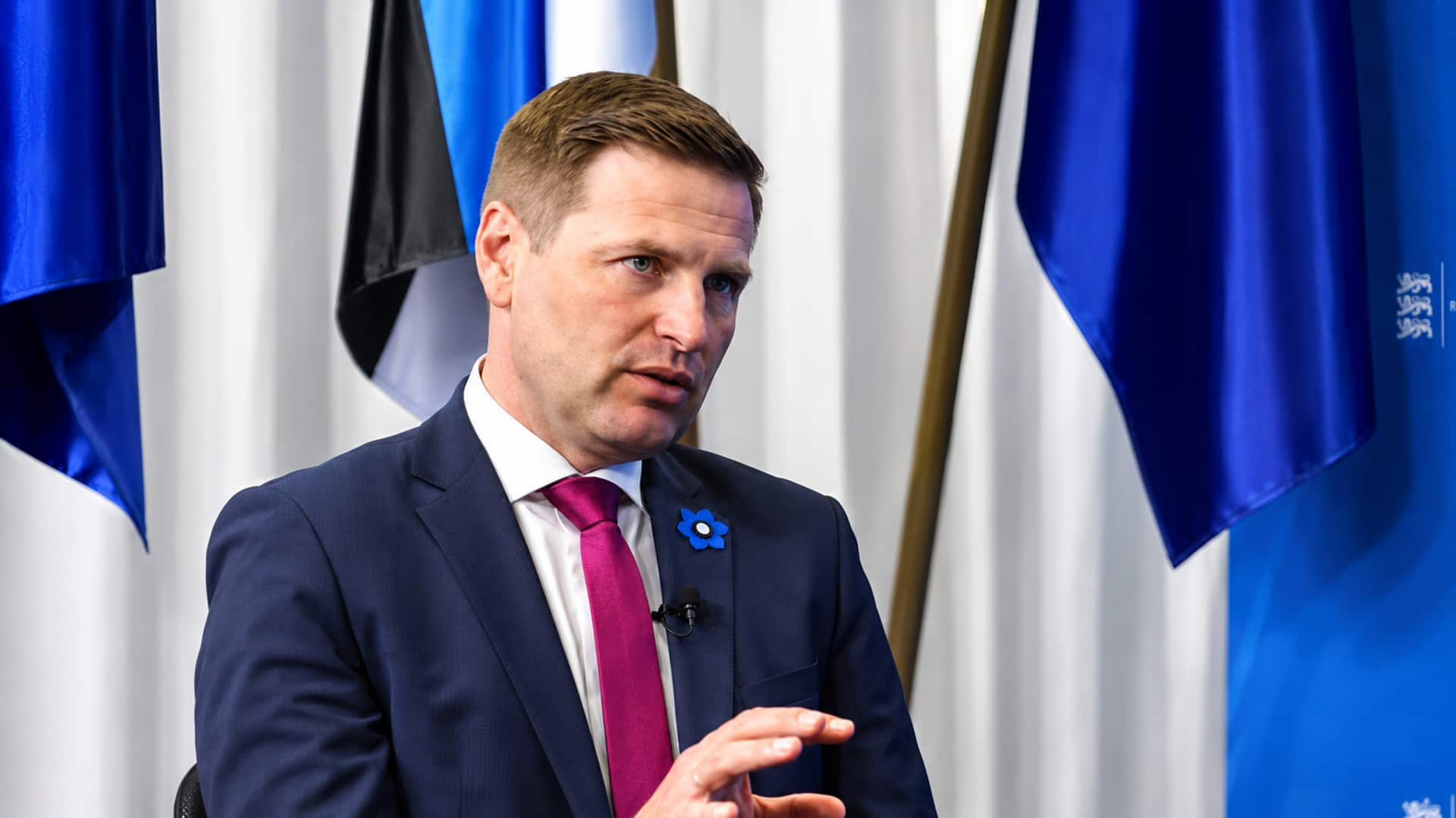 Estonia Defence Minister : రూ.769 కోట్ల ఆయుధ ఒప్పందంలో వివాదం.. ఎస్టోనియా రక్షణ మంత్రి రాజీనామా