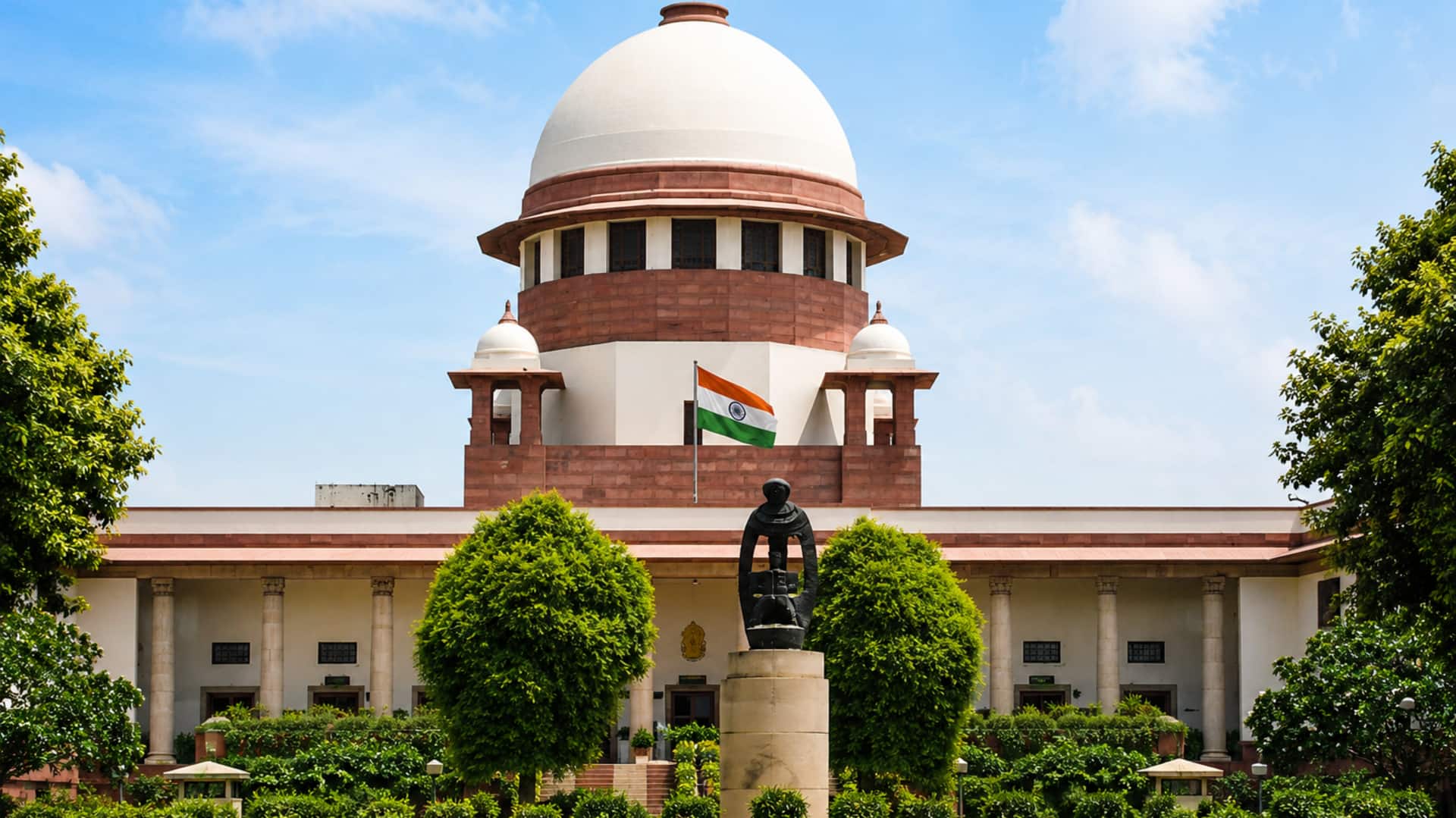 Supreme Court: సుప్రీంకోర్టు ప్రత్యేక లోక్‌ అదాలత్‌.. తొలి రోజే 400 కేసులకు పరిష్కారం!