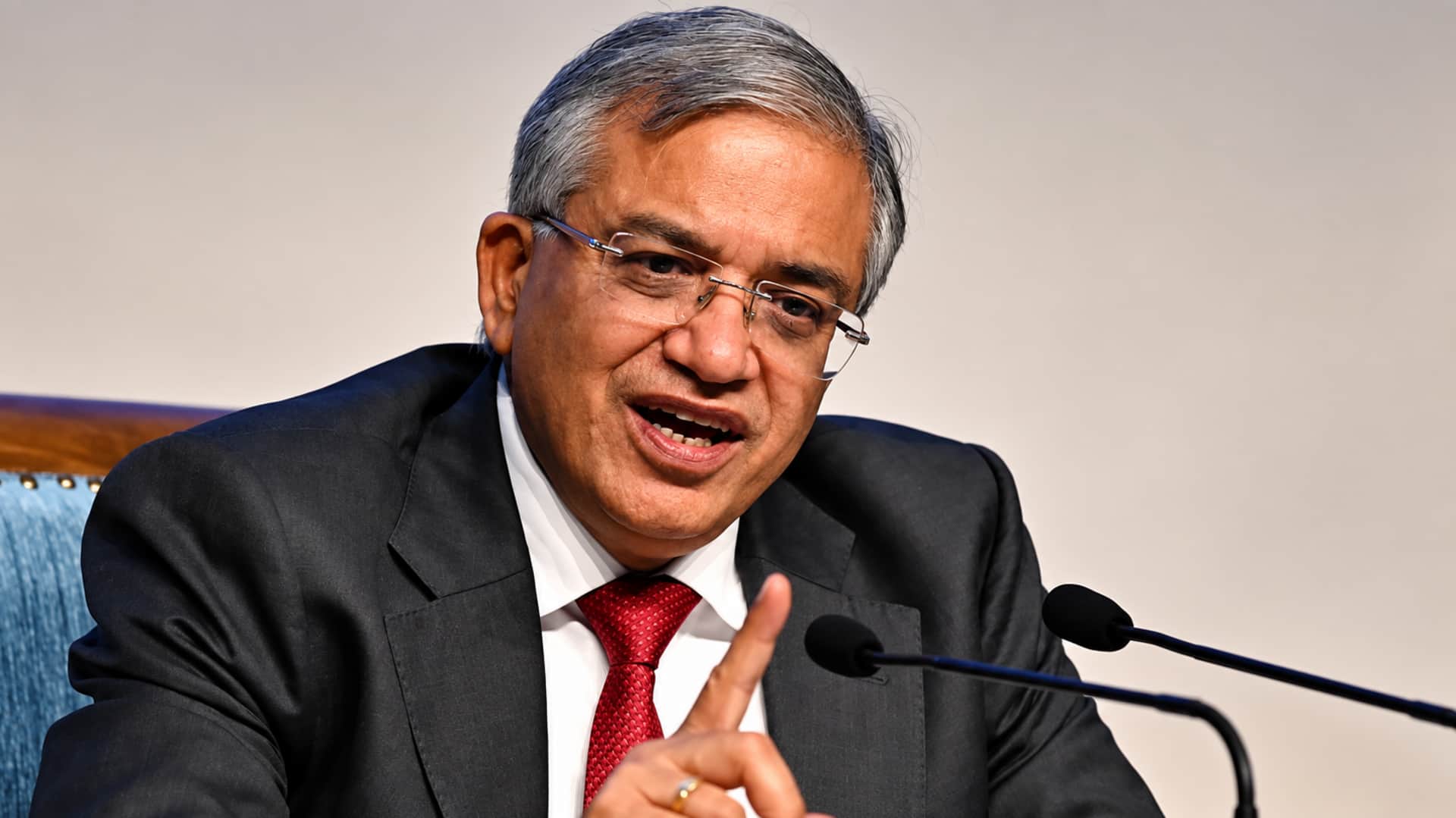 CEC: సీఈసీని పదవి నుంచి తొలగించడం ఎలా? రాజ్యాంగం ఏం చెబుతోంది?