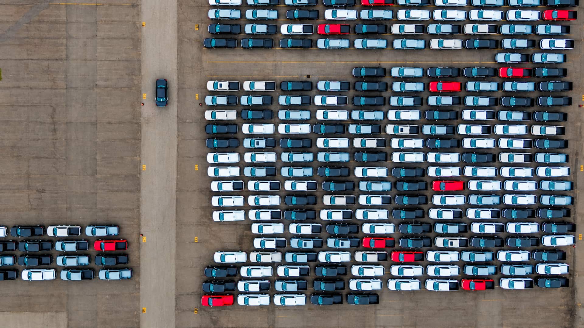 India's Automakers: పండుగ సీజన్‌కు ముందు ఆటోమొబైల్ రంగంలో జోష్.. సెప్టెంబర్‌లో పెరిగిన కార్ల అమ్మకాలు