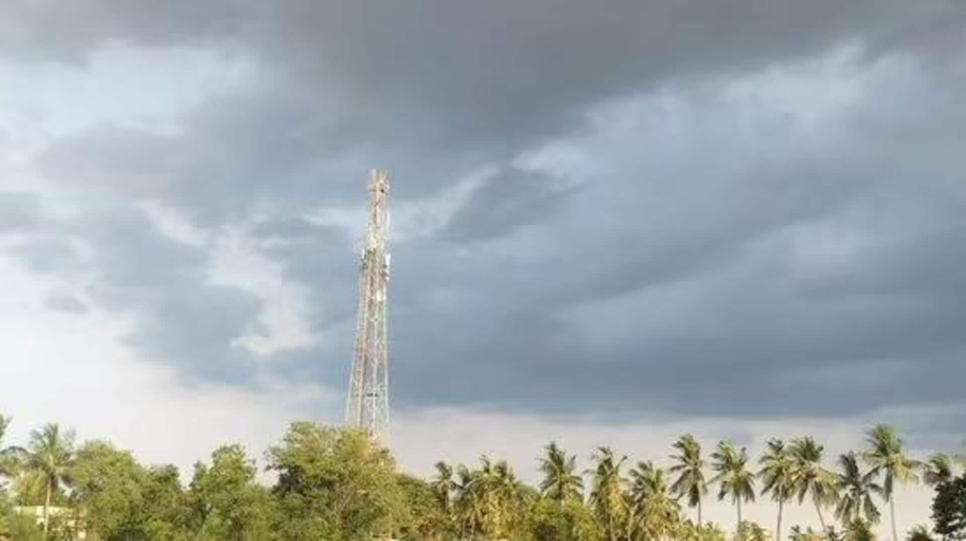 Ap Weather Updates : అమ్మబాబోయ్.! ఏపీలోని ఈ ప్రాంతాలకు భారీ వర్ష సూచన.. రాయలసీమ మీదుగా మరో ఉపరితల ద్రోణి