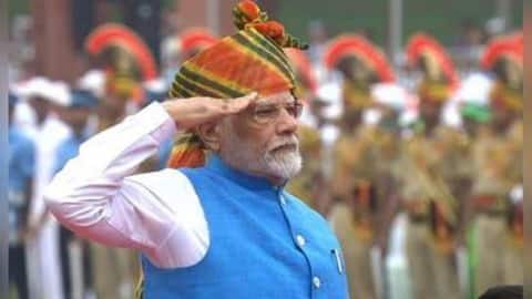 Narendra Modi: ఎర్రకోటలో జాతీయ జెండాను ఆవిష్కరించిన ప్రధాని మోదీ