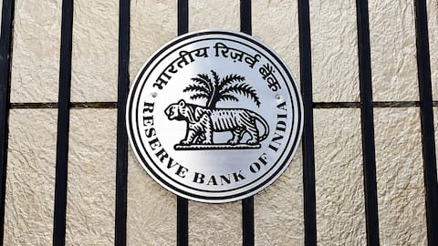 RBI: బ్యాంకుల మూలధన అవసరాలపై ఆర్‌బీఐ కీలక ఆదేశాలు.. 2027 ఏప్రిల్‌ 1 నుంచి అమలు