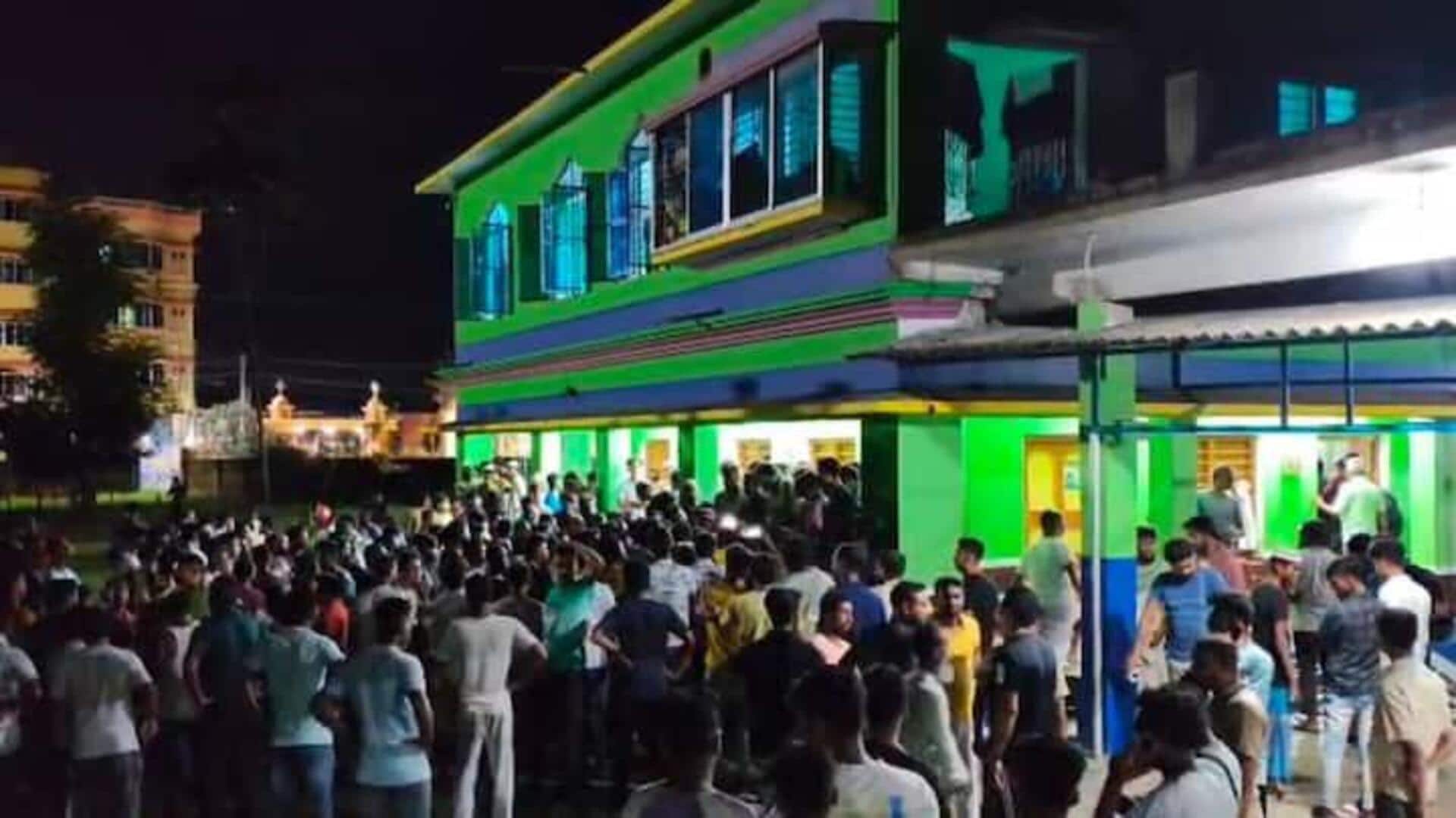 West Bengal: బెంగాల్లో తల్లిదండ్రులను చంపి.. శవాలను వీధిలోకి ఈడ్చుకుంటూ వెళ్ళిన 'రాడికలైజ్డ్' ఇంజనీర్ West Bengal: బెంగాల్లో తల్లిదండ్రులను చంపి.. శవాలను వీధిలోకి ఈడ్చుకుంటూ వెళ్ళిన 'రాడికలైజ్డ్' ఇంజనీర్