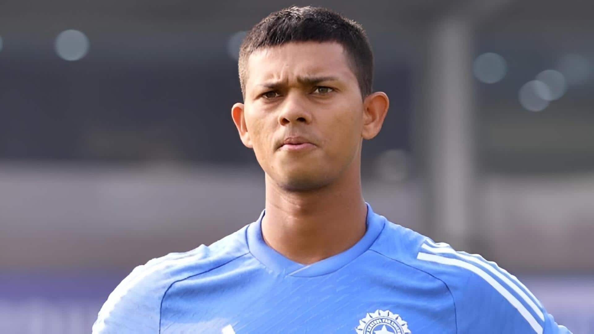 Yashasvi Jaiswal: టీమిండియా స్టార్ ఓపెనర్ యశస్వి జైస్వాల్ కి అస్వస్థత.. ఆస్పత్రిలో చేరిక!