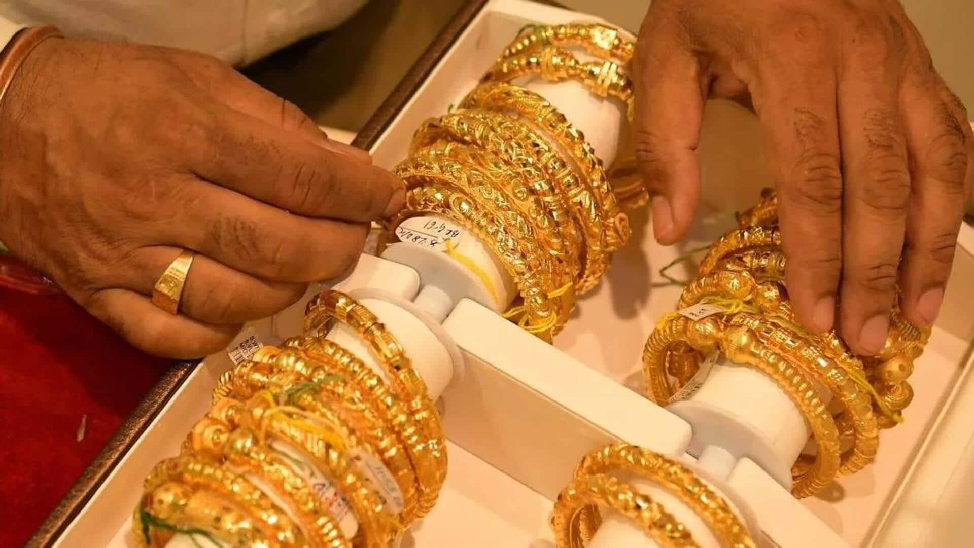 Gold Rates: గోల్డ్ లవర్స్ కి షాక్.. పెరిగిన బంగారం,వెండి ధరలు.. ఈ రోజు ఎంత పెరిగిందంటే..!