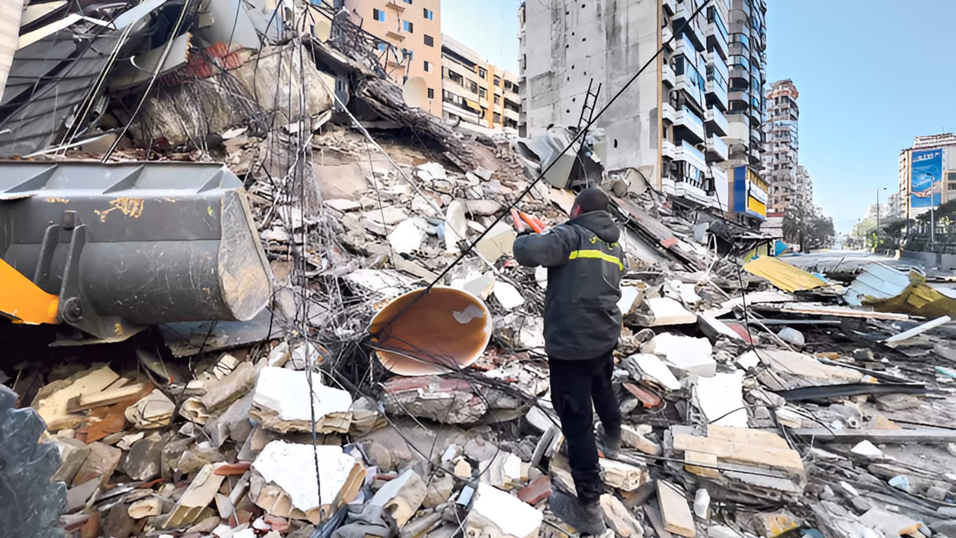 Iran War: ఇరాన్‌తో చర్చలు జరుగుతున్నాయన్న ట్రంప్ .. గల్ఫ్, ఇజ్రాయెల్‌లపై క్షిపణులు, డ్రోన్లను ప్రయోగించిన ఇరాన్