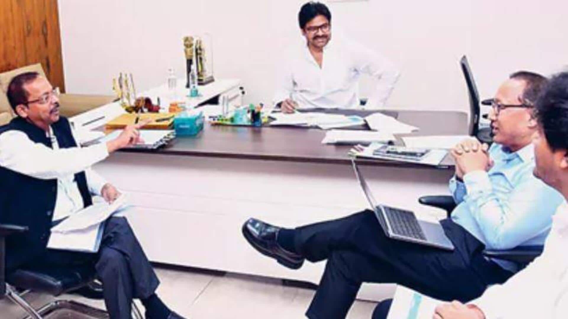 Pawan Kalyan: పంచాయతీలను నాలుగు గ్రేడ్లుగా విభజిస్తూ కొత్త విధానం Pawan Kalyan: పంచాయతీలను నాలుగు గ్రేడ్లుగా విభజిస్తూ కొత్త విధానం