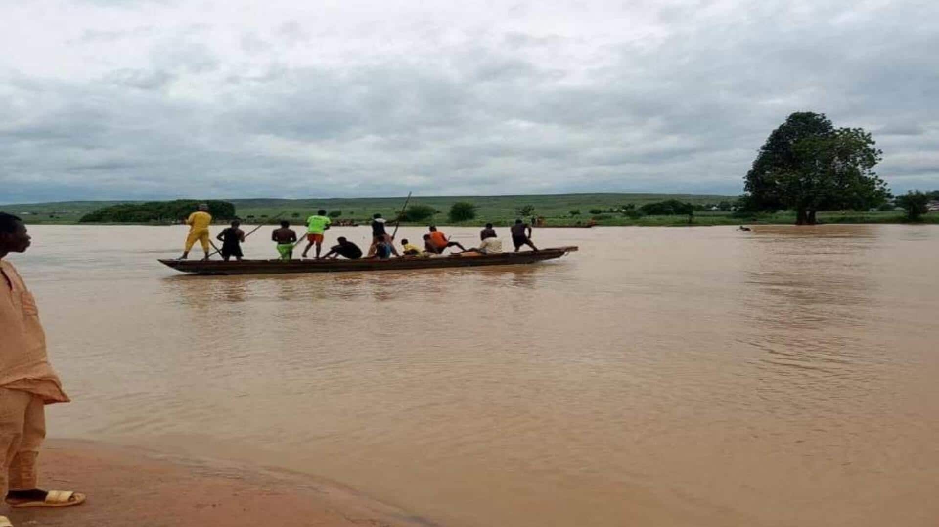 Boat capsizes: నైజీరియాలోని సోకోటోలో పడవ బోల్తా..40 మంది గల్లంతు Boat capsizes: నైజీరియాలోని సోకోటోలో పడవ బోల్తా..40 మంది గల్లంతు