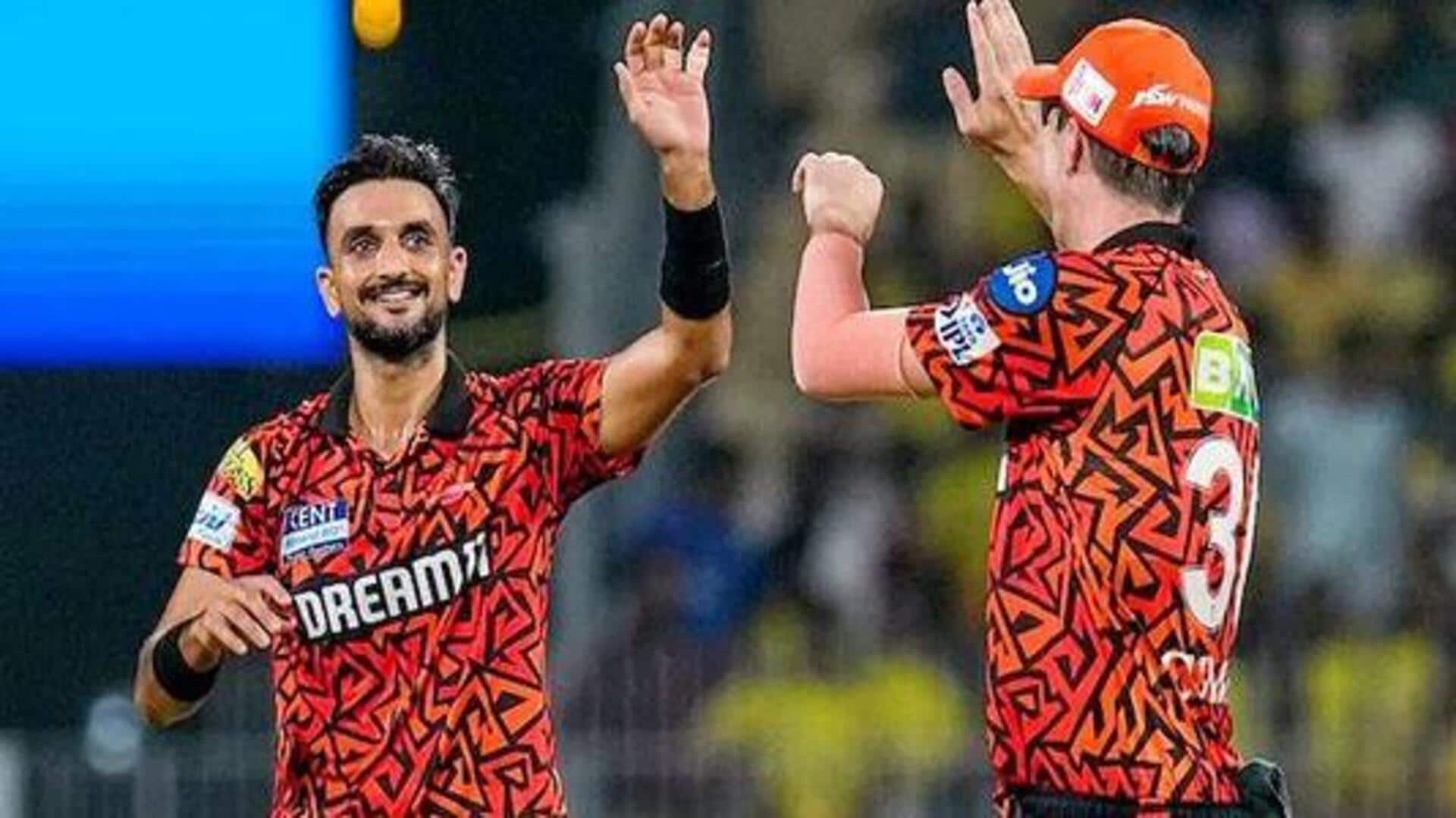 Harshal Patel: లెజెండరీ బౌలర్లను వెనక్కి నెట్టిన హర్షల్ పటేల్.. ఐపీఎల్లో తొలి బౌలర్గా రికార్డు Harshal Patel: లెజెండరీ బౌలర్లను వెనక్కి నెట్టిన హర్షల్ పటేల్.. ఐపీఎల్లో తొలి బౌలర్గా రికార్డు