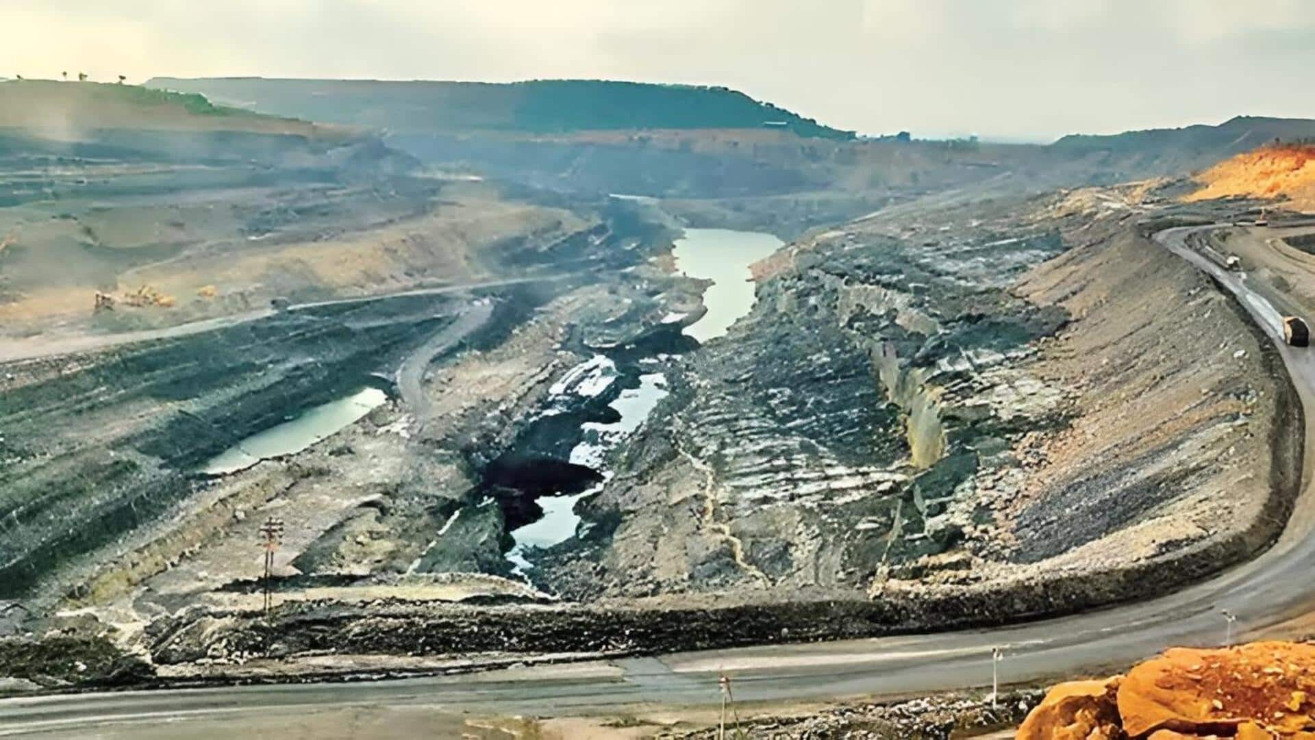 Telangana: తగ్గుతున్న బొగ్గు ఉత్పత్తి, అమ్మకాలు.. అధిక ధరలతో సింగరేణికి దూరమవుతున్న పరిశ్రమలు