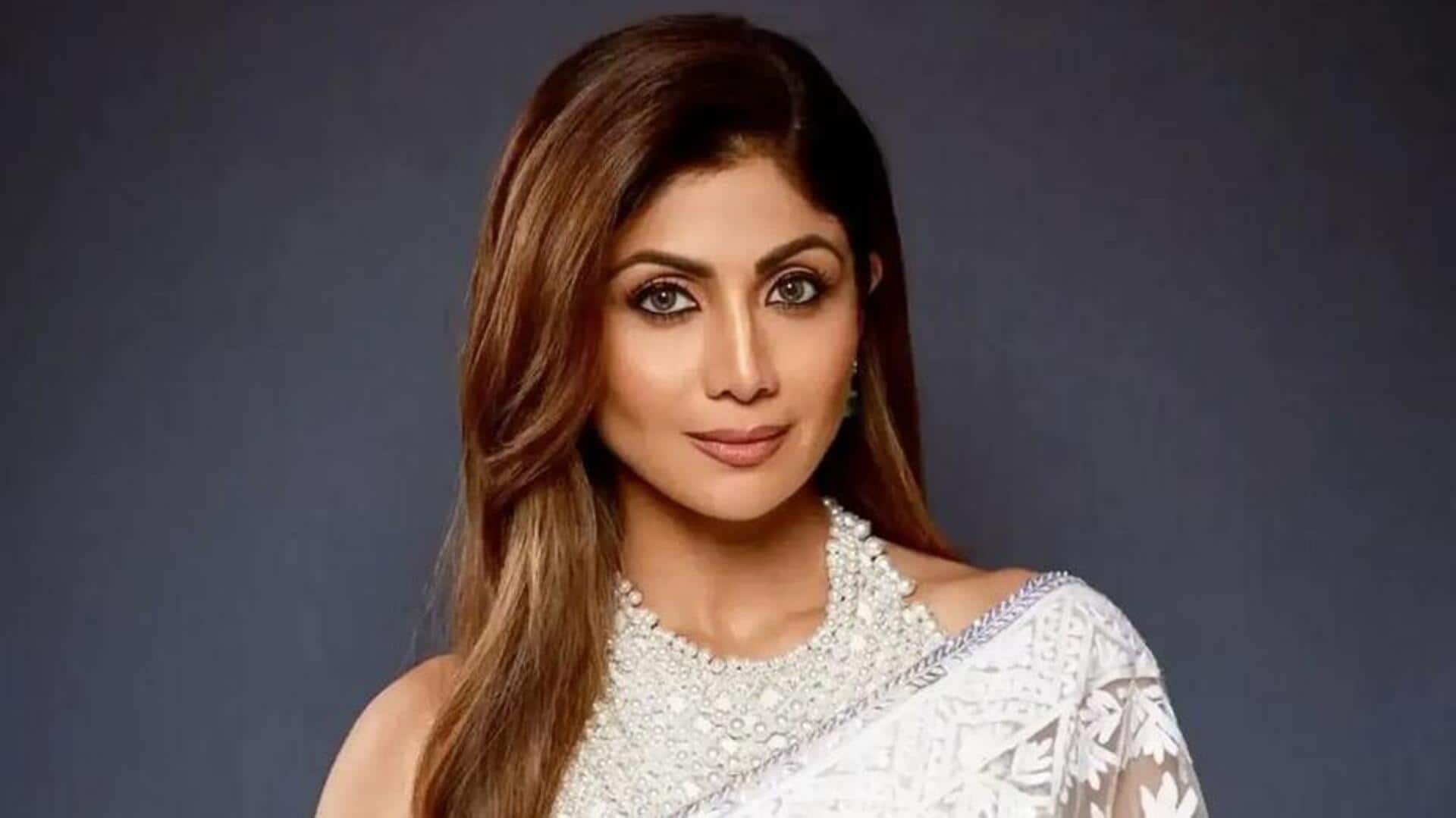 Shilpa Shetty: విదేశాలకు వెళ్లాలంటే రూ.60 కోట్లు డిపాజిట్ చేయండి.. శిల్పాశెట్టికి బిగ్ షాక్! Shilpa Shetty: విదేశాలకు వెళ్లాలంటే రూ.60 కోట్లు డిపాజిట్ చేయండి.. శిల్పాశెట్టికి బిగ్ షాక్!
