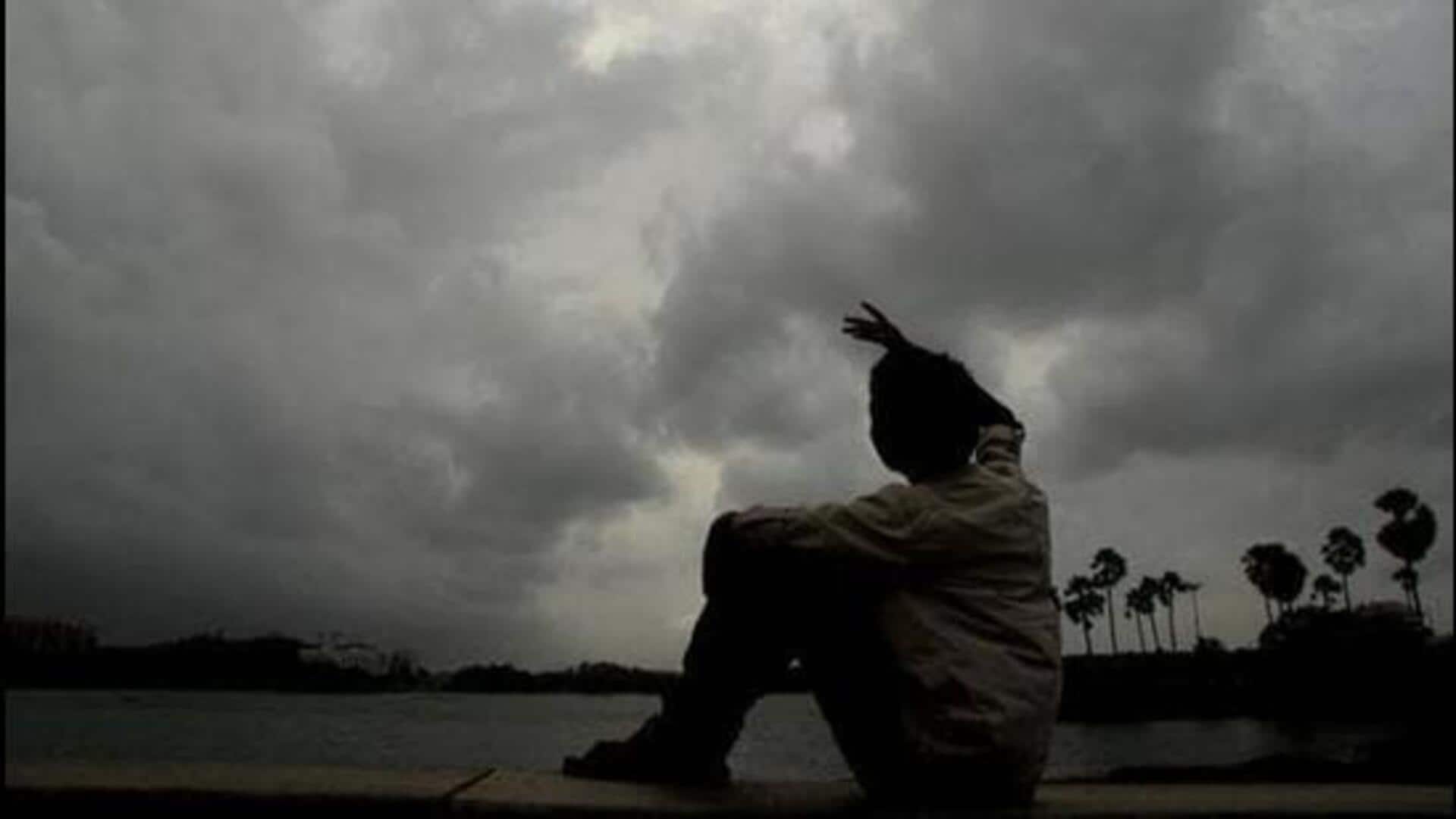 Monsoon: సాధారణ తేదీ కంటే వారం ముందుగానే నైరుతి రుతుపవనాలు.. నేడు, రేపు ఏపీలో భారీ వర్షాలు! Monsoon: సాధారణ తేదీ కంటే వారం ముందుగానే నైరుతి రుతుపవనాలు.. నేడు, రేపు ఏపీలో భారీ వర్షాలు!