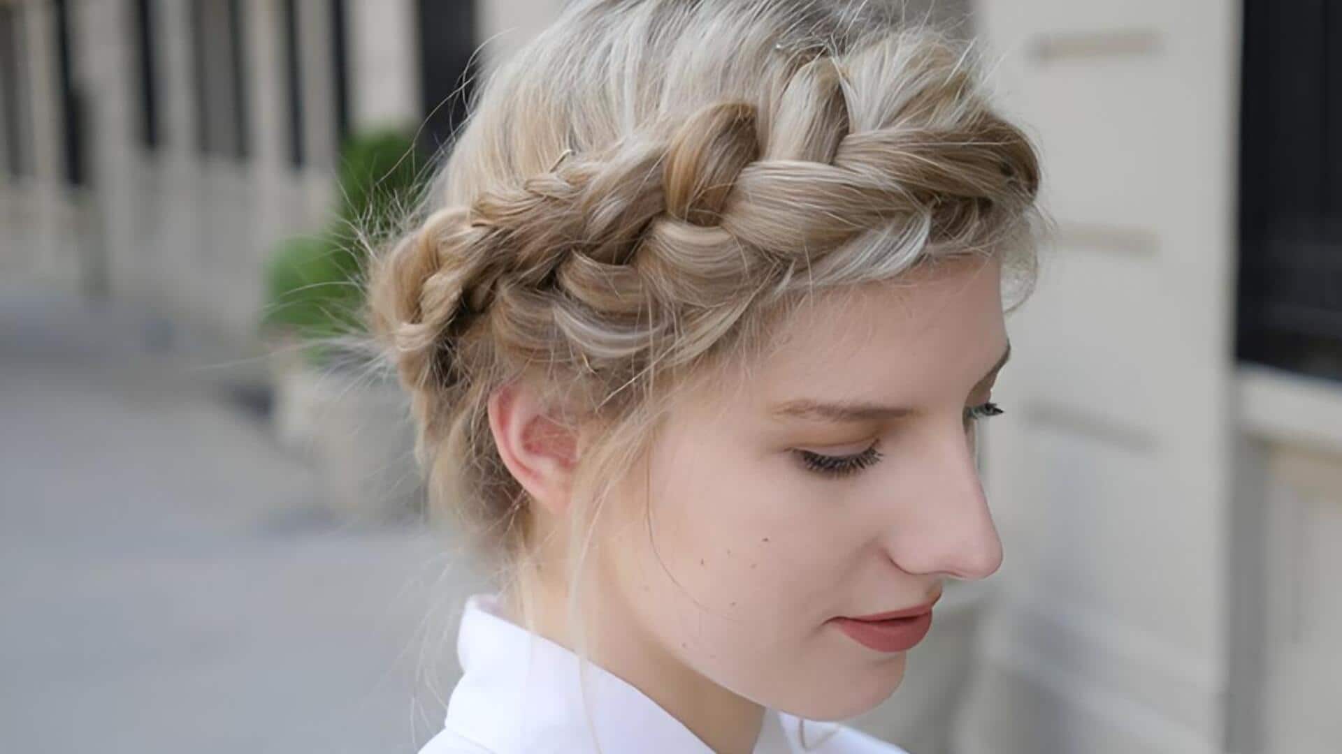 Braided Crown Hairstyles: బ్రైడెడ్ క్రౌన్ హెయిర్‌స్టైల్ ఎలా వేసుకోవాలి? ఈజీగా ఇలా ట్రై చేయండి!