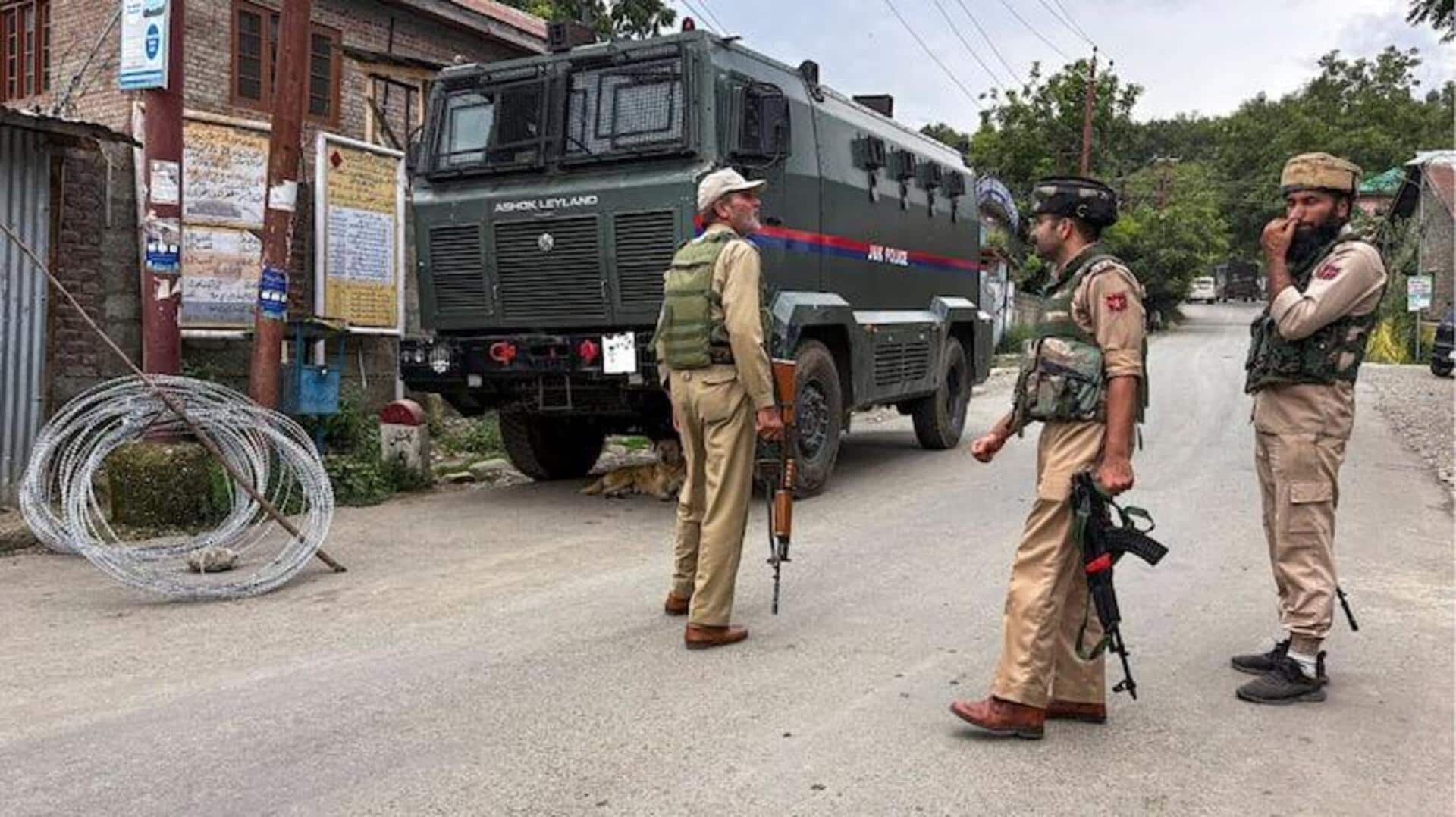Jammu Kashmir: జమ్మూకశ్మీర్లో ఎదురుకాల్పులు.. ఇద్దరు సైనికులు మృతి Jammu Kashmir: జమ్మూకశ్మీర్లో ఎదురుకాల్పులు.. ఇద్దరు సైనికులు మృతి