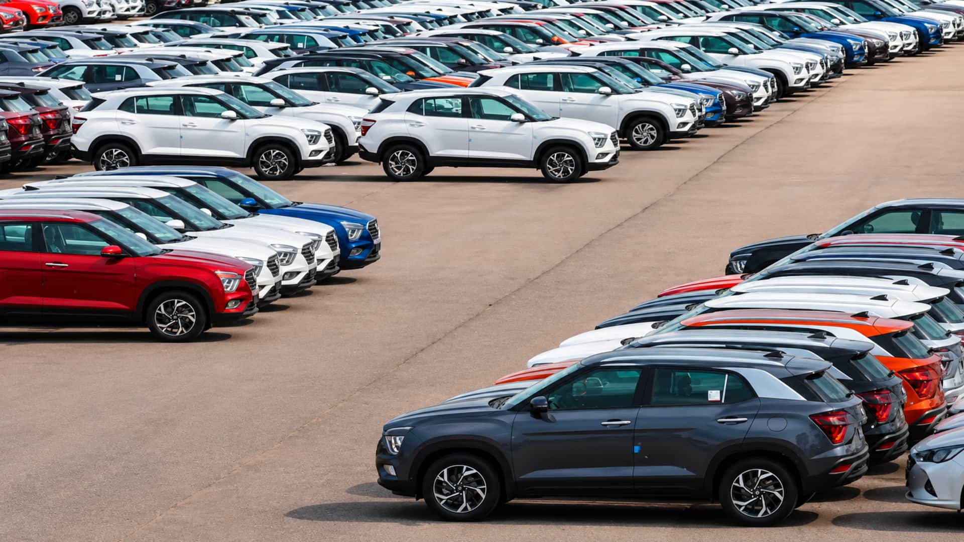 Auto Stocks Crash: ఆటో స్టాక్స్‌లో భారీ పతనం.. ఐషర్, టాటా, బజాజ్ షేర్లు ఎందుకు పడిపోయాయంటే?