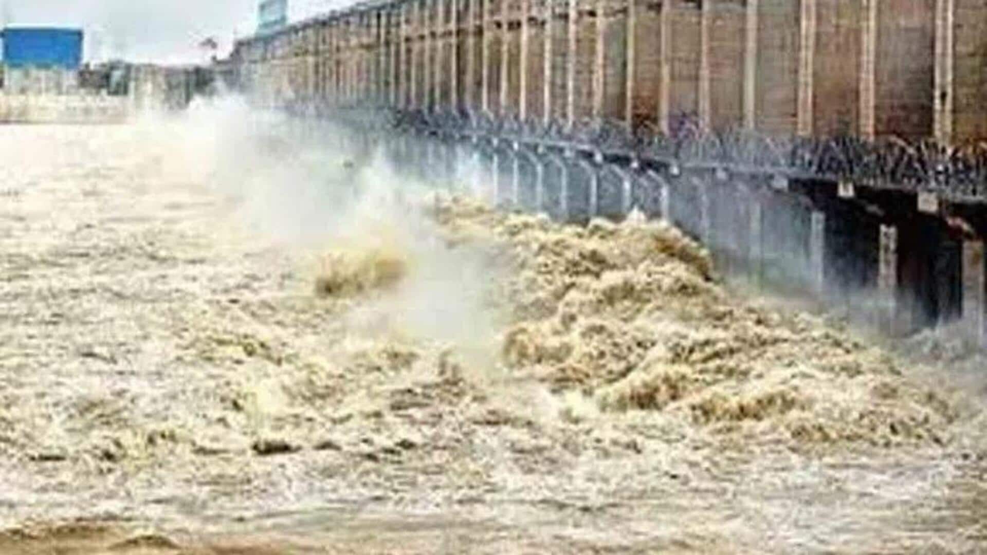 Jurala Project: జూరాలకు భారీగా వరద.. 42 గేట్లు ఎత్తివేత