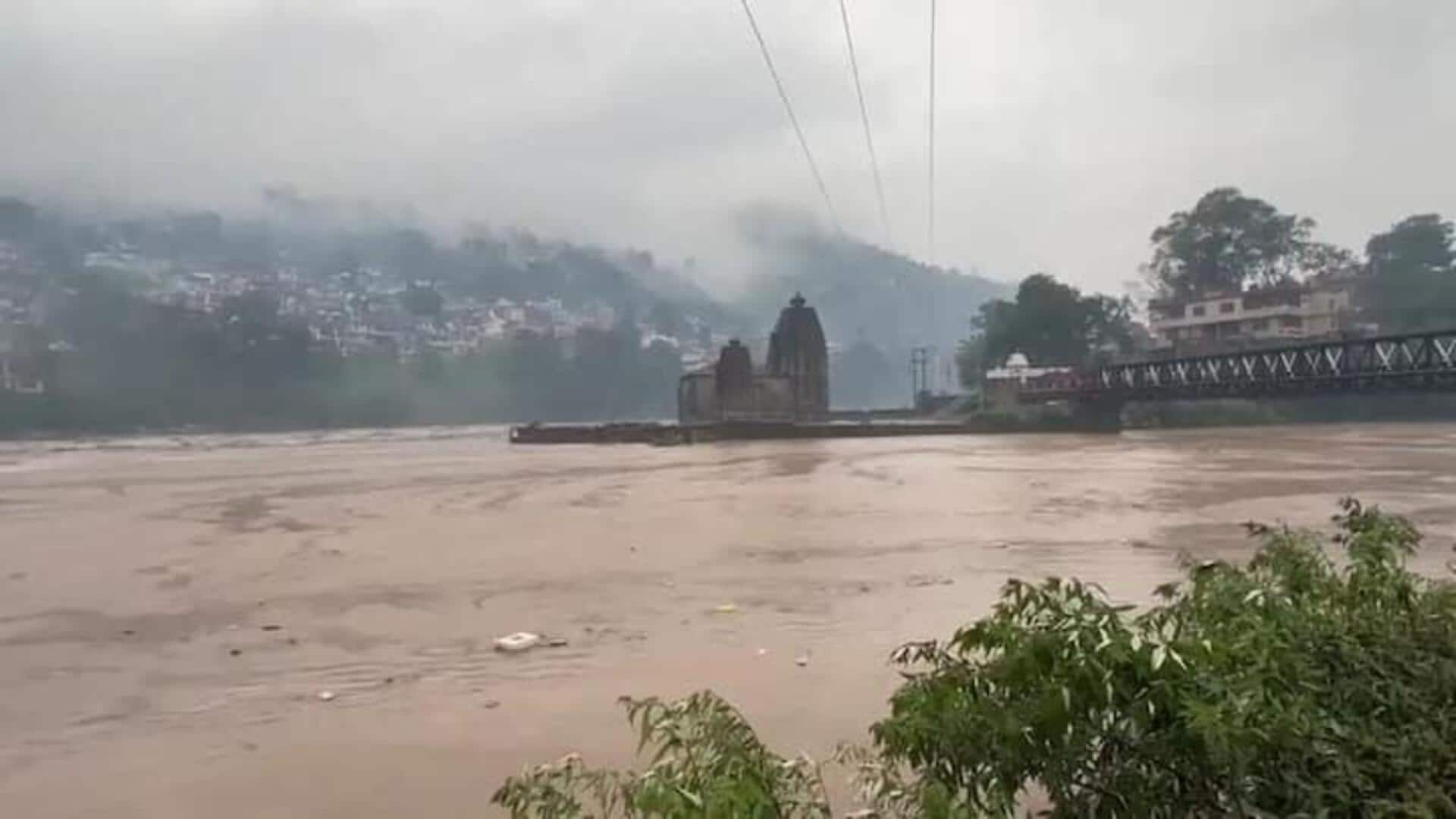 Himachal rains: కన్నీళ్లు పెట్టిస్తున్న ప్రకృతి విలయం .. 63 మంది మృతి,రూ.400 కోట్ల ఆస్తి నష్టం Himachal rains: కన్నీళ్లు పెట్టిస్తున్న ప్రకృతి విలయం .. 63 మంది మృతి,రూ.400 కోట్ల ఆస్తి నష్టం