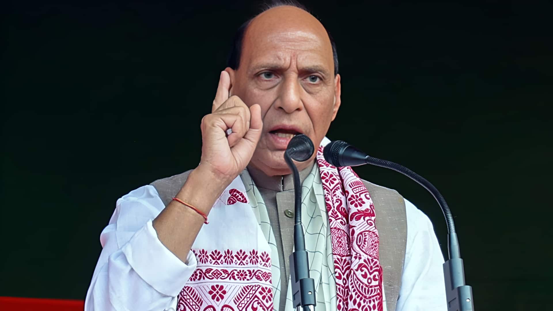 Rajnath Singh: పాకిస్థాన్‌కు రాజ్‌నాథ్ సింగ్ వార్నింగ్.. దుస్సాహసానికి పాల్పడితే..!