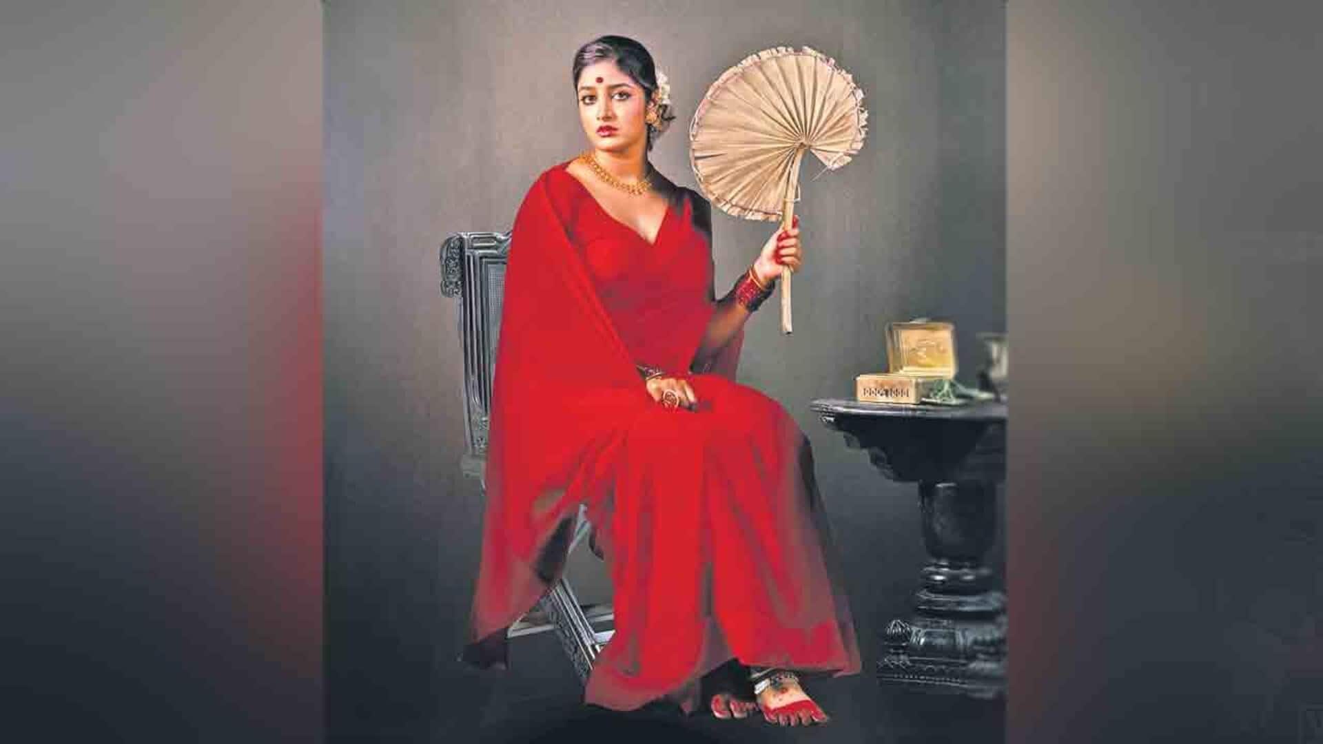 Bhogi: 'భోగి'లో మందారంగా డింపుల్ హయతి.. బోల్డ్ లుక్ వైరల్!