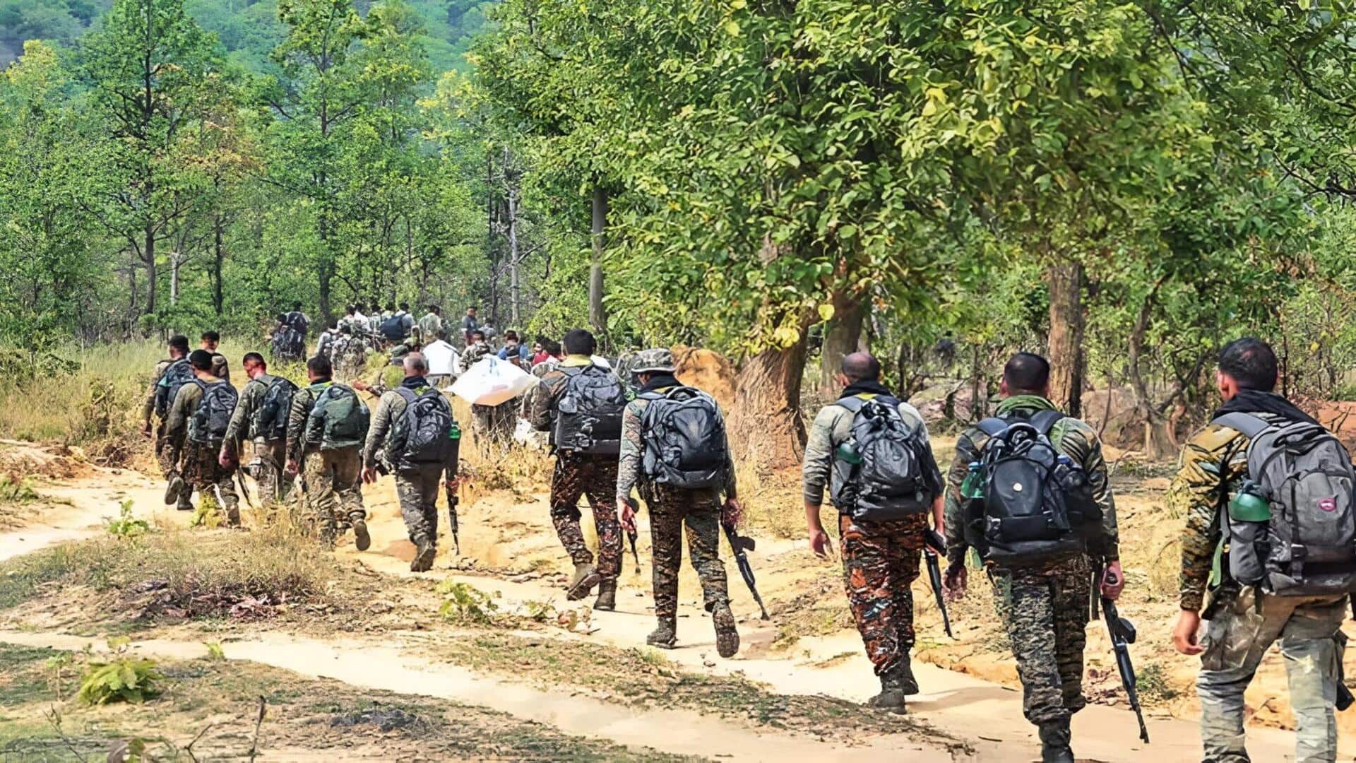 Chhattisgarh Encounter: బీజాపూర్ అడవుల్లో ఎదురుకాల్పులు.. మావో కమాండర్ పాపారావు హతం