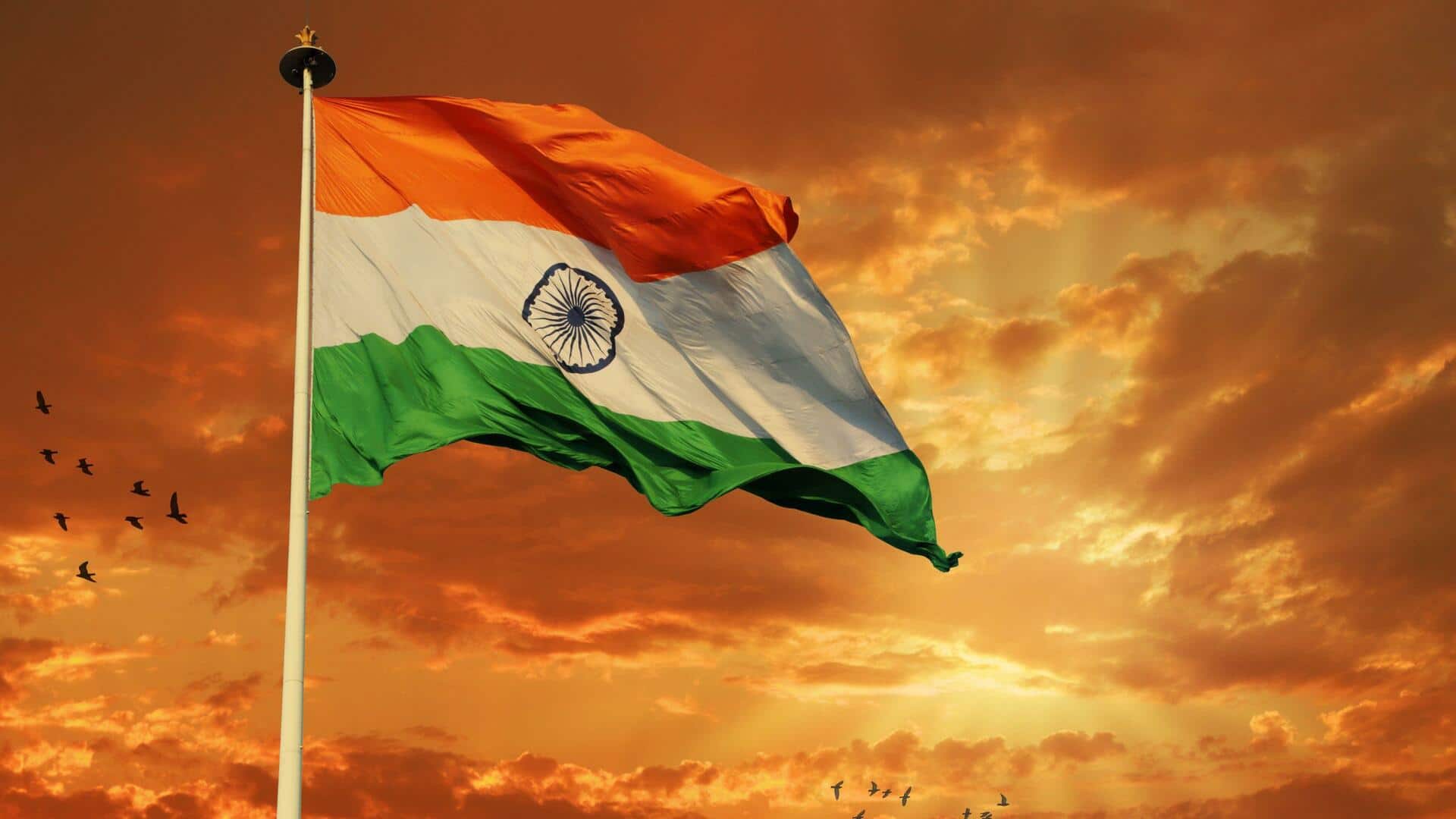 Independence Day: జాతీయ జెండా పట్ల అప్రమత్తంగా ఉండండి, లేకుంటే జైలుకే! 