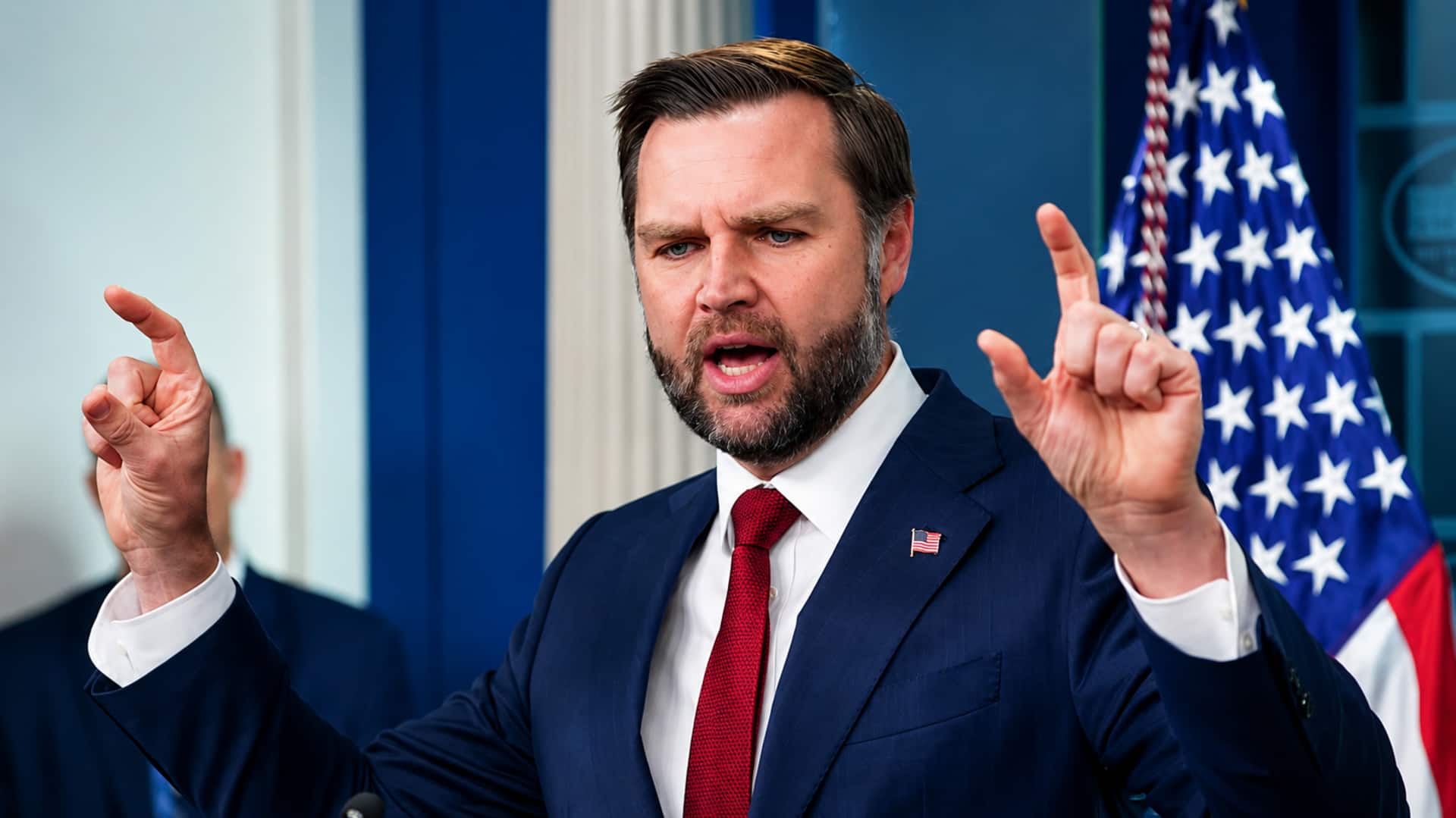 JD Vance: దాడులు ఆపితేనే చర్చలు.. ఇరాన్‌తో చర్చలపై అమెరికా కీలక నిర్ణయం