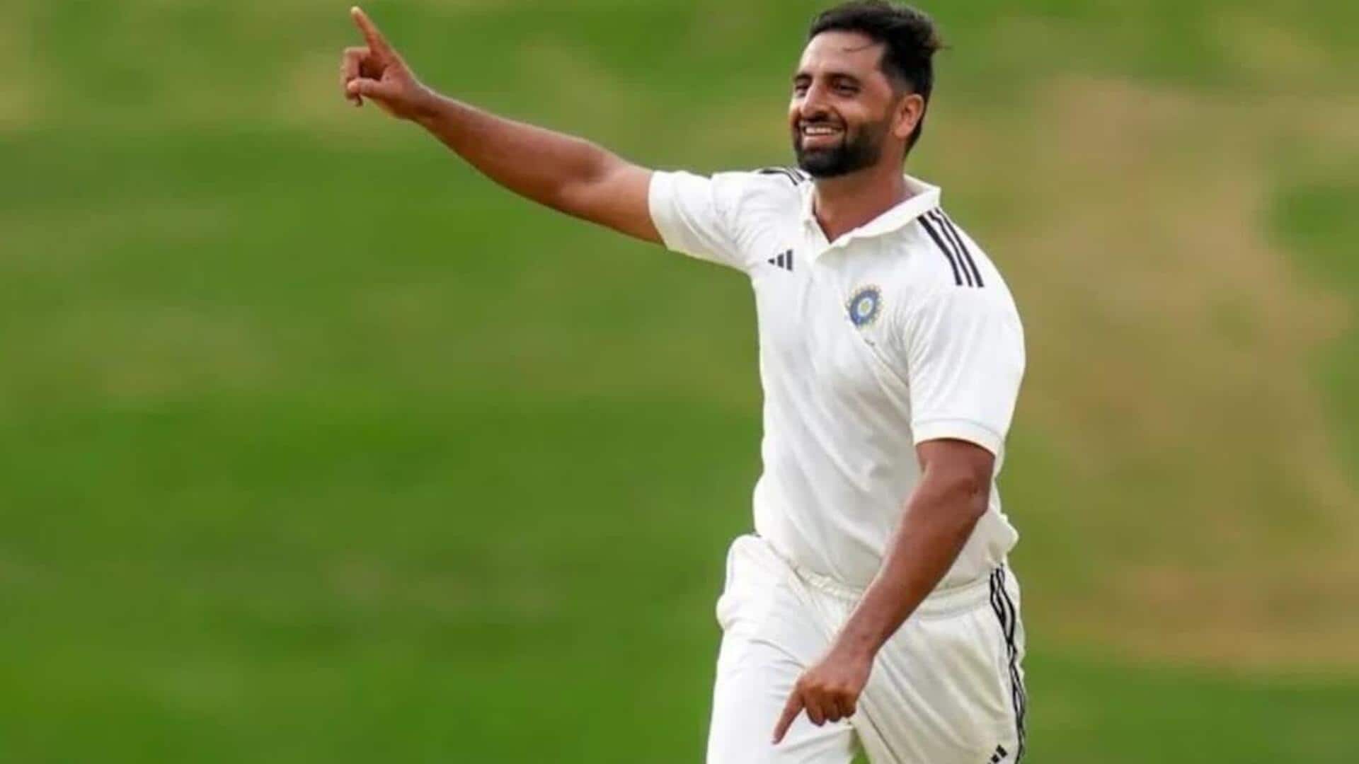 Auqib Nabi: 47 ఏళ్ల కపిల్ రికార్డు బ్రేక్.. ఆకిబ్ నబీ'హ్యాట్రిక్ + 1' Auqib Nabi: 47 ఏళ్ల కపిల్ రికార్డు బ్రేక్.. ఆకిబ్ నబీ'హ్యాట్రిక్ + 1'