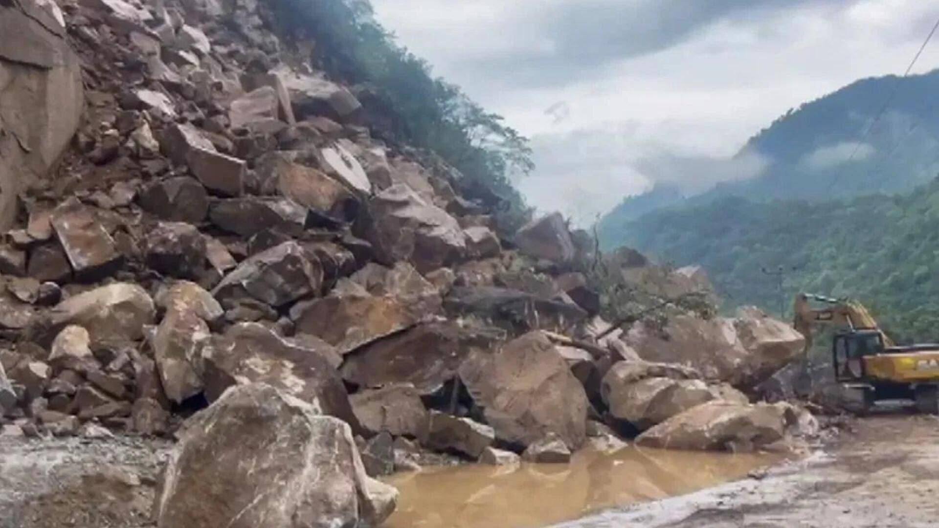 Uttarakhand Landslide: రుద్రప్రయాగ్‌లో కొండచరియలు విరిగిపడి.. ఒకరు మృతి, ముగ్గురికి గాయాలు 