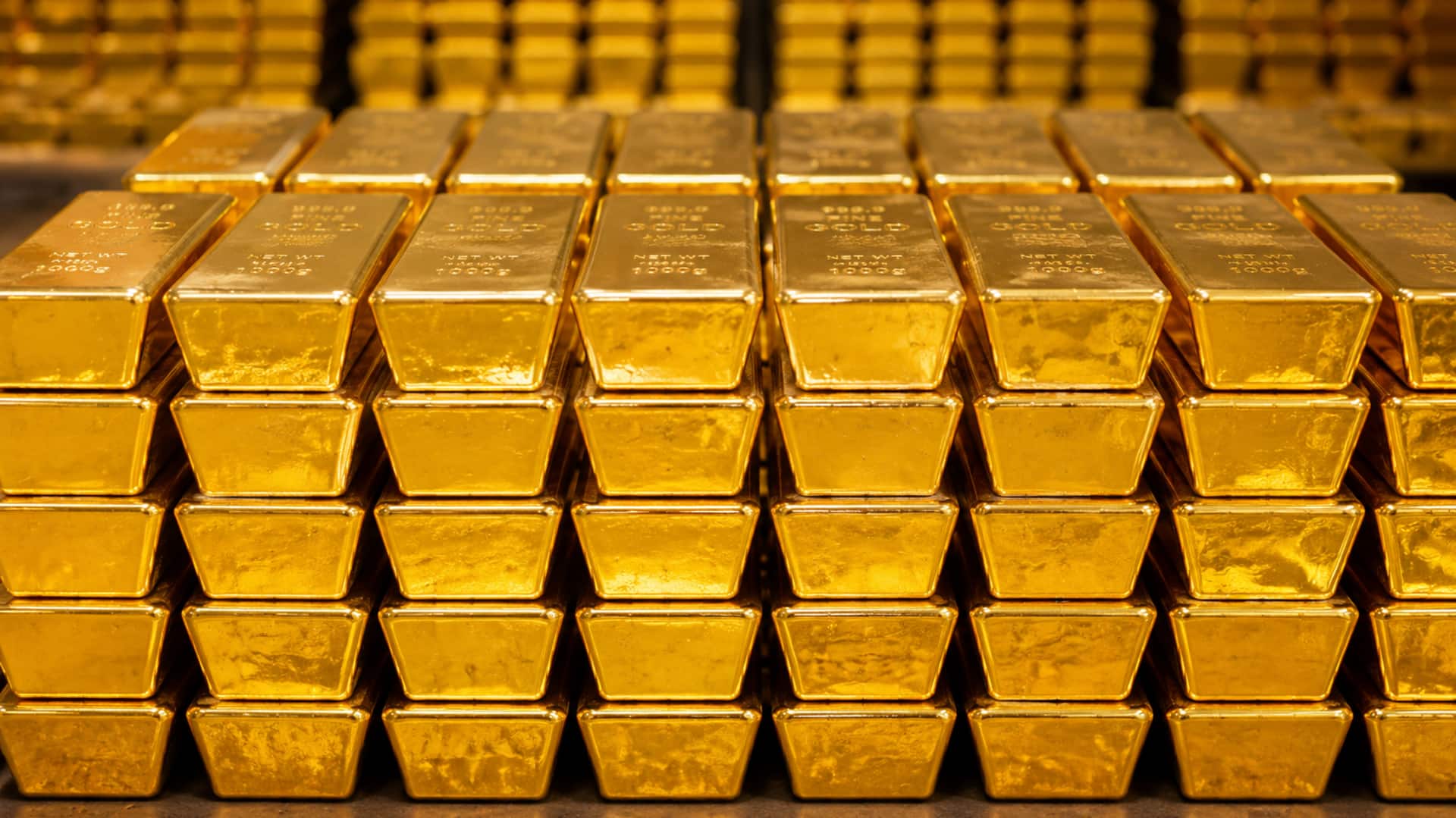 Gold: ప్రపంచ అనిశ్చితి వేళ నెదర్లాండ్స్‌ కీలక నిర్ణయం.. 86 టన్నుల బంగారాన్ని లండన్‌కు తరలింపు.. ఎందుకంటే?