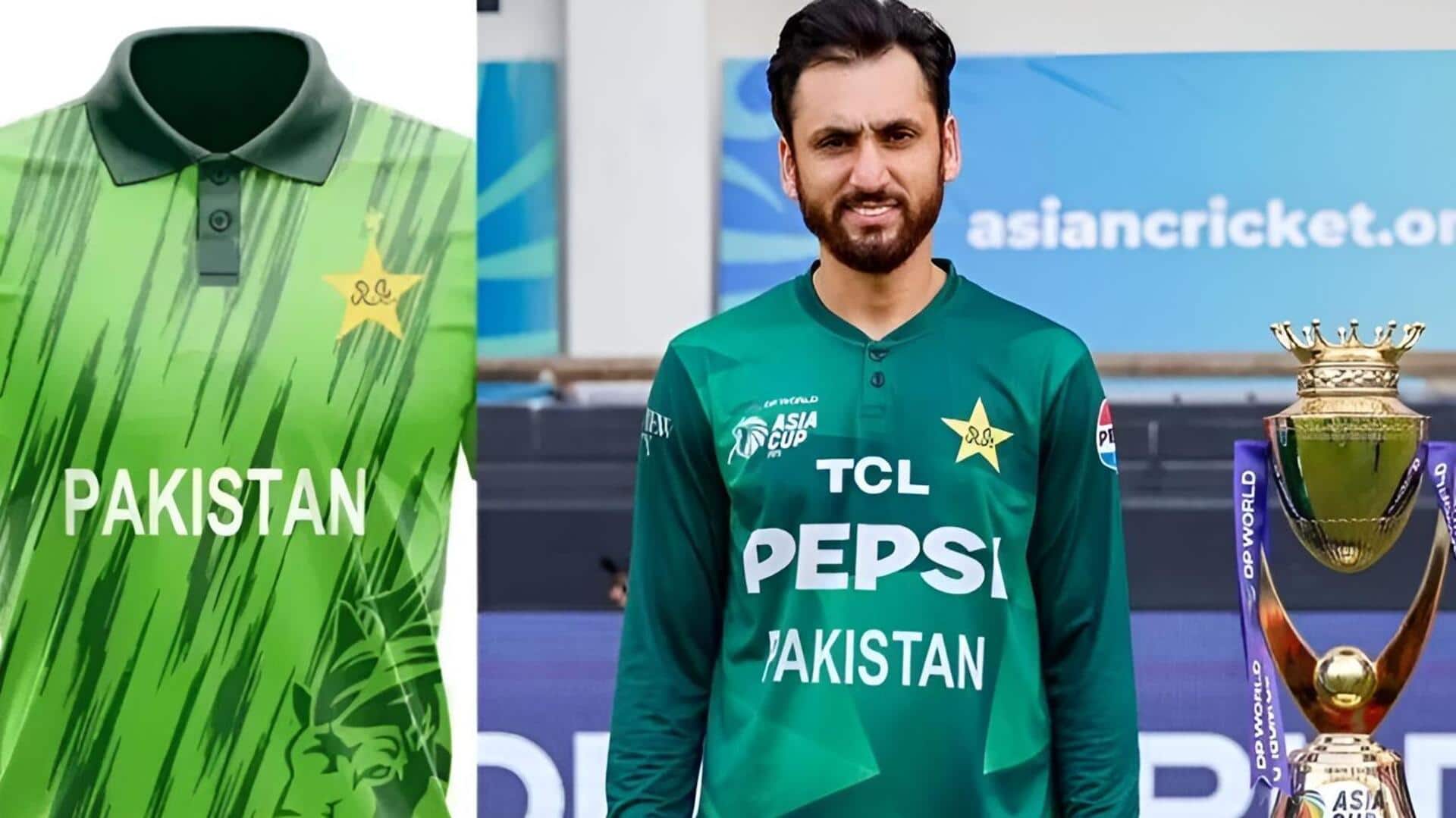 Pakistan Jersey: మరో వివాదంలో పాకిస్థాన్.. ఐఎస్ఐ గుర్తు పోలికలతో పాక్ జెర్సీ 