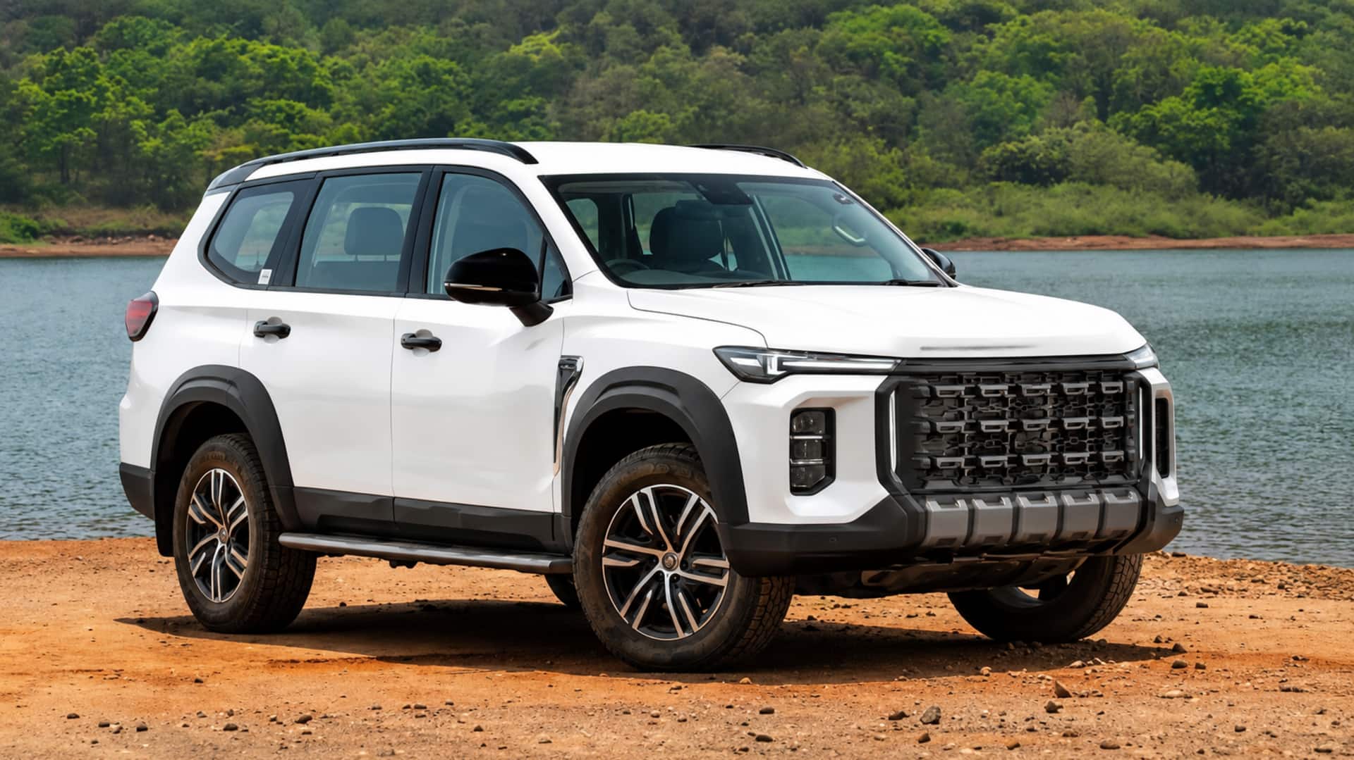 MG Majestor SUV: రూ.41 లక్షలకు భారత్‌లో ఎంజీ మజెస్టర్ SUV లాంచ్.. ఫార్చ్యూనర్‌కు గట్టి పోటీ
