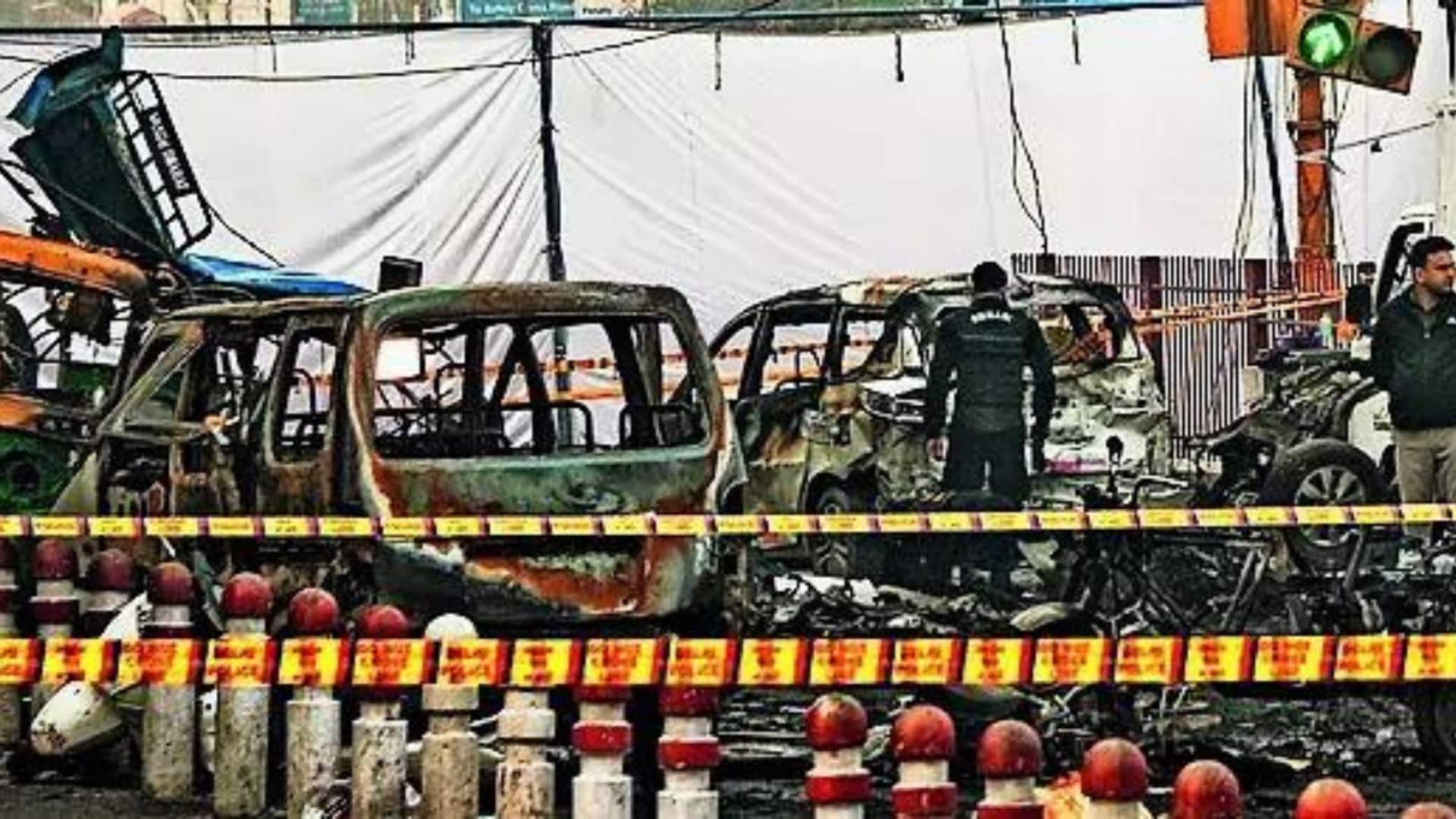 Delhi blast: ఢిల్లీ పేలుళ్ల దర్యాప్తులో కీలక మలుపు.. టర్కీలో పాకిస్తాన్ హ్యాండ్లర్ ఏర్పాటు చేసిన సమావేశానికి ముగ్గురు ఉగ్ర డాక్టర్లు  