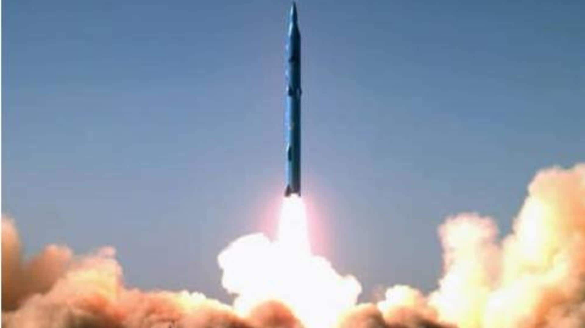 Sejjil missile: ఇజ్రాయెల్పై 'సెజిల్' క్షిపణిని ప్రయోగించిన ఇరాన్.. దీని స్పెషాలిటీ ఏంటో తెలుసా? Sejjil missile: ఇజ్రాయెల్పై 'సెజిల్' క్షిపణిని ప్రయోగించిన ఇరాన్.. దీని స్పెషాలిటీ ఏంటో తెలుసా?