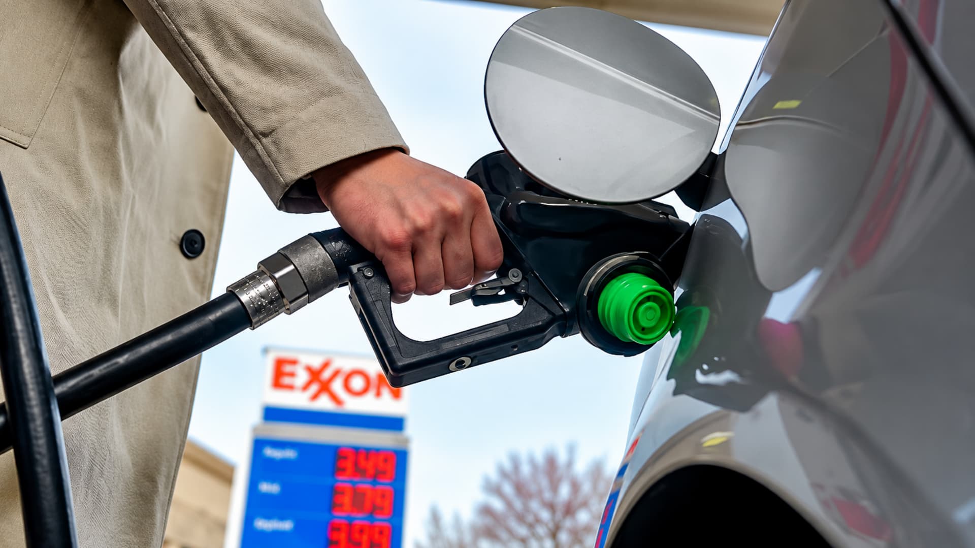 US Diesel Prices: అమెరికాలో డీజిల్ ధరలు ఆల్‌టైమ్ రికార్డు.. గ్యాలన్‌కు $6.50 దాటిన ధర