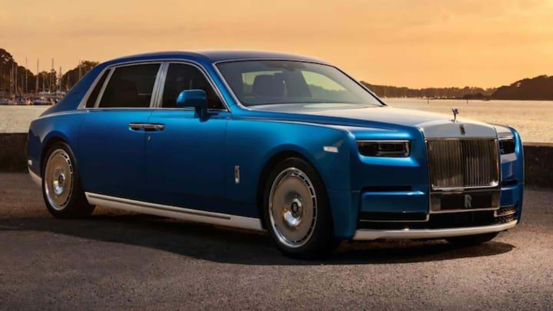 Rolls-Royce luxury saloon : ప్రత్యేక కారును ఆవిష్కరించిన రోల్స్-రాయిస్ లగ్జరీ సెడాన్
