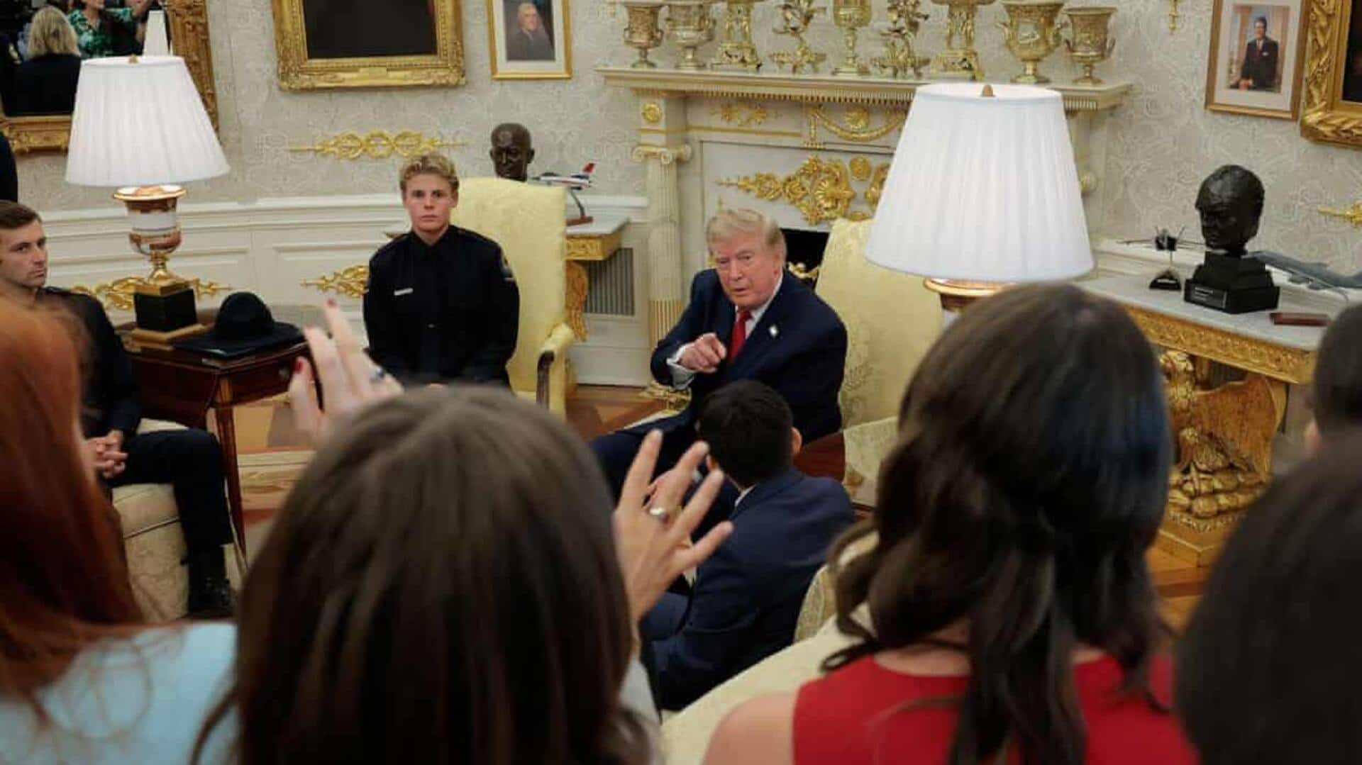 Trump: 'క్వైట్.. క్వైట్' అంటూ మహిళా జర్నలిస్టుపై ట్రంప్ తీవ్ర అసహనం