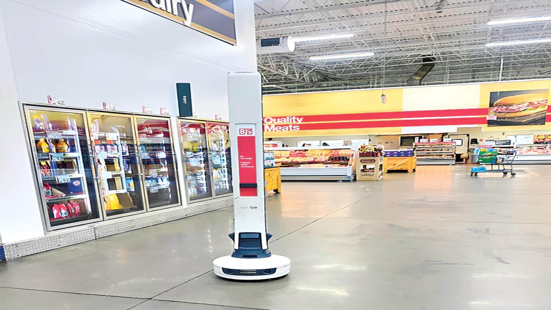 AP: రిటైల్ రంగంలో సంచలనం.. సూపర్ మార్కెట్లలో స్టాక్ చెక్ చేసే రోబోలు