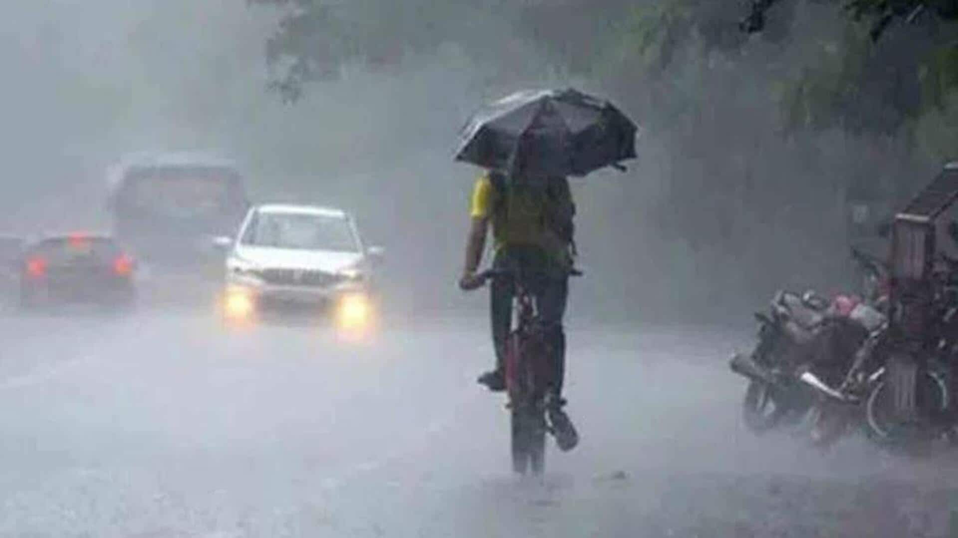 Heavy rains: తెలంగాణకు భారీ వర్షాల సూచన.. ఎల్లో అలర్ట్ జారీ Heavy rains: తెలంగాణకు భారీ వర్షాల సూచన.. ఎల్లో అలర్ట్ జారీ