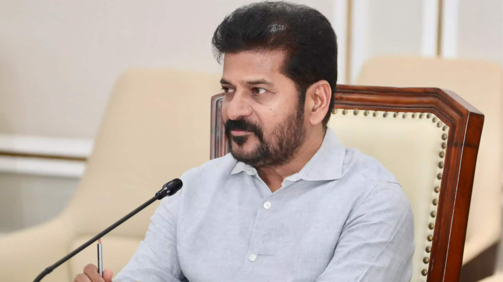 Revanth Reddy: నేడు ఢిల్లీ వెళ్లనున్న రేవంత్ రెడ్డి.. మంత్రివర్గ విస్తరణ కోసమేనా ? 